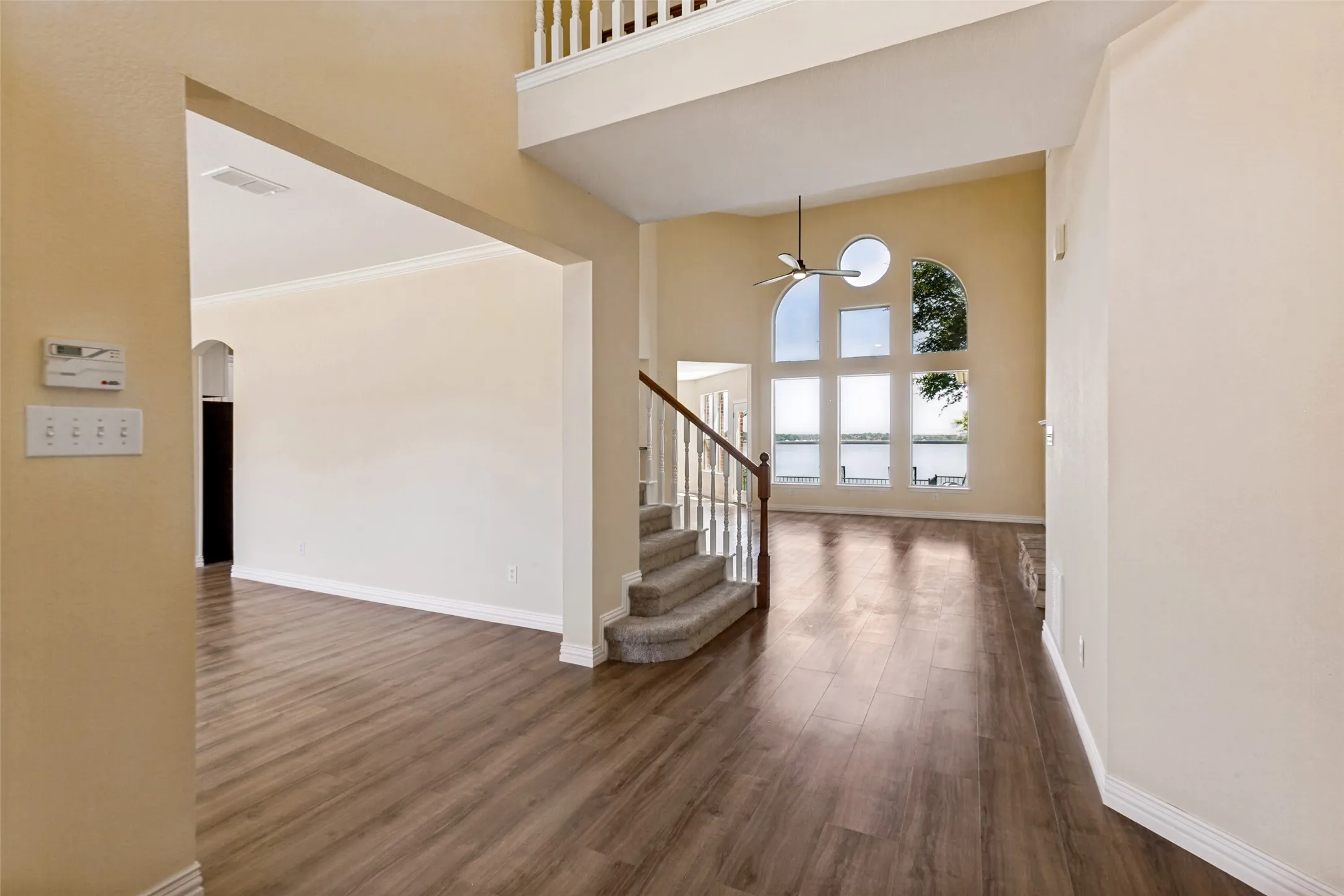 Single Family Residence For Sale in Dallas County , 4115 Abingdon Drive, Garland, Texas 75043, 5 Bedroom, 4 Bathroom, 2 Garage spaces, 3,811 Sqft, built in 2001, mls#21323792, Real Estate Agent in Garland, Homes For Sale in Dallas county, Homes For Sale in Garland, Realtor in Garland Texas, Real Estate Brokerage Independent Realty Texas, Luminita Cordes Realtor