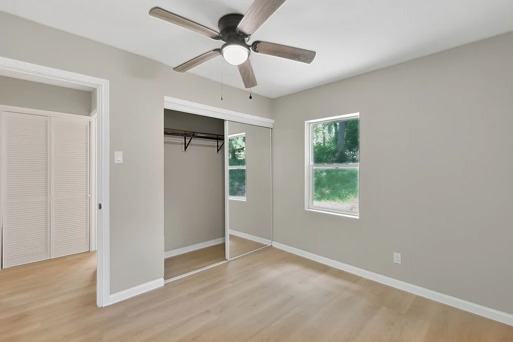 Single Family Residence For Sale in Morris County , 444 Bowie, Lone Star, Texas 75668, 4 Bedroom, 1 Bathroom, Garage spaces, 920 Sqft, built in 1955, mls#21318235, Real Estate Agent in Lone Star, Homes For Sale in Morris county, Homes For Sale in Lone Star, Realtor in Lone Star Texas, Real Estate Brokerage Independent Realty Texas, Luminita Cordes Realtor