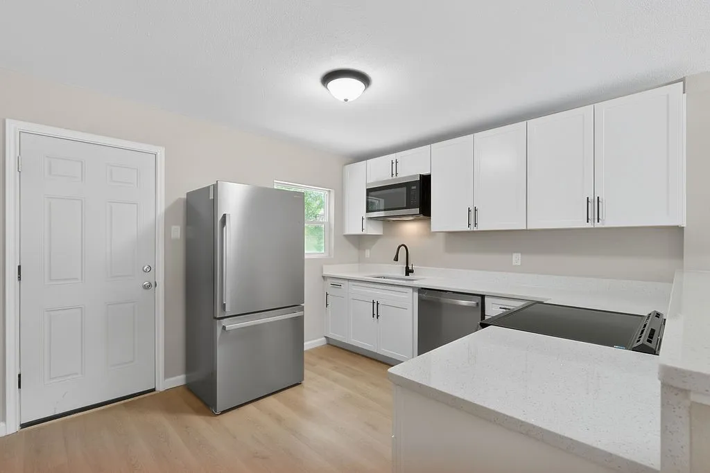 Single Family Residence For Sale in Morris County , 444 Bowie, Lone Star, Texas 75668, 4 Bedroom, 1 Bathroom, Garage spaces, 920 Sqft, built in 1955, mls#21318235, Real Estate Agent in Lone Star, Homes For Sale in Morris county, Homes For Sale in Lone Star, Realtor in Lone Star Texas, Real Estate Brokerage Independent Realty Texas, Luminita Cordes Realtor