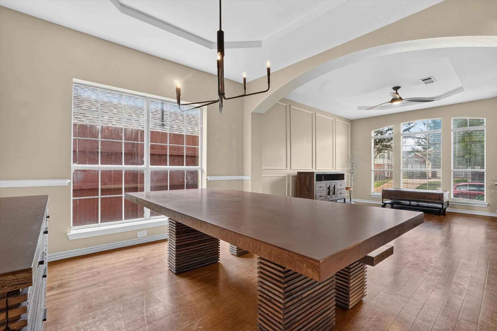 Single Family Residence For Sale in Tarrant County , 5425 Rolling Meadows Drive, Fort Worth, Texas 76123, 5 Bedroom, 4 Bathroom, 2 Garage spaces, 3,719 Sqft, built in 2003, mls#21333078, Real Estate Agent in Fort Worth, Homes For Sale in Tarrant county, Homes For Sale in Fort Worth, Realtor in Fort Worth Texas, Real Estate Brokerage Independent Realty Texas, Luminita Cordes Realtor