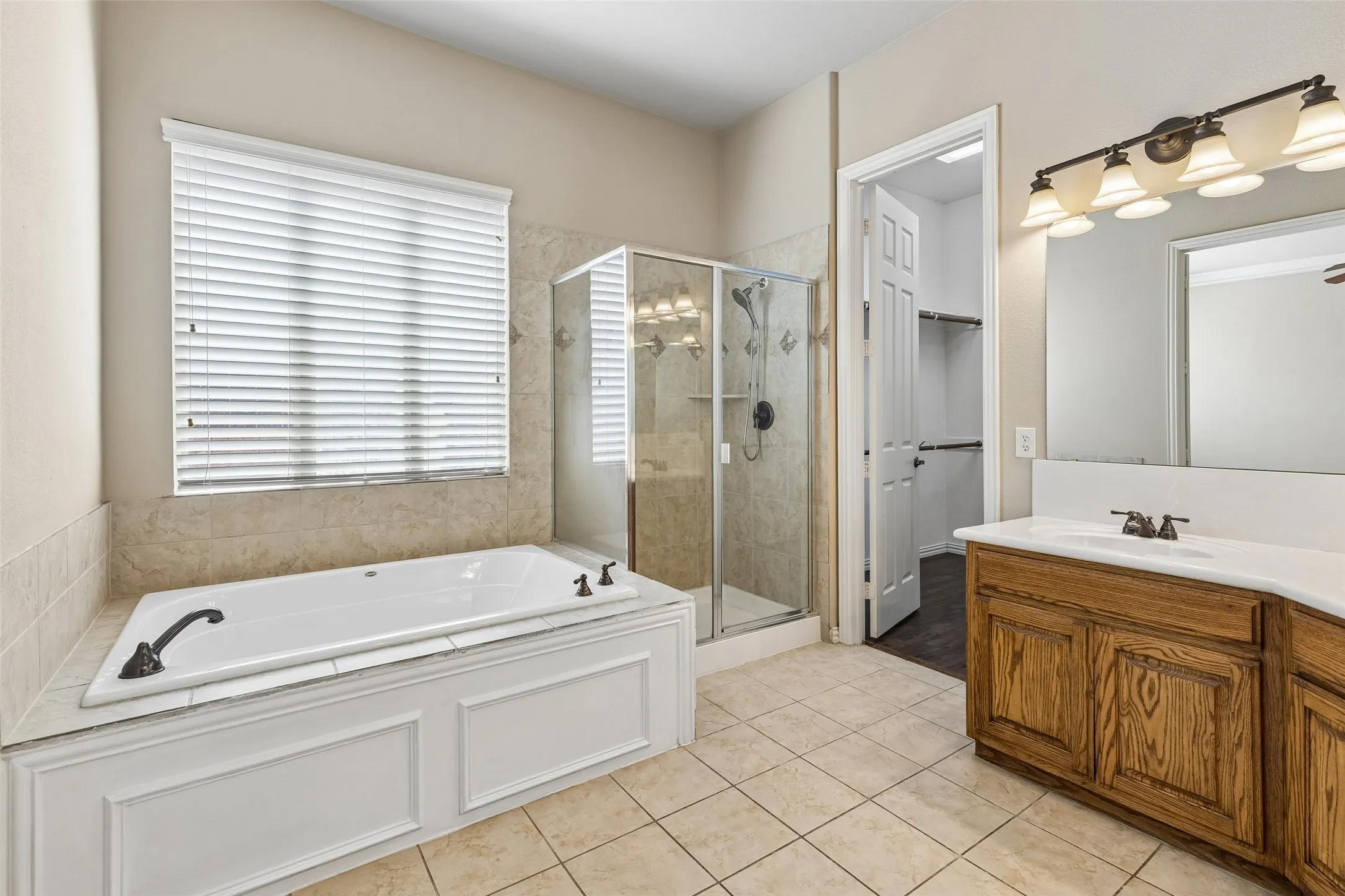 Single Family Residence For Sale in Collin County , 956 Cougar Drive, Allen, Texas 75013, 5 Bedroom, 4 Bathroom, 2 Garage spaces, 3,398 Sqft, built in 2007, mls#21336546, Real Estate Agent in Allen, Homes For Sale in Collin county, Homes For Sale in Allen, Realtor in Allen Texas, Real Estate Brokerage Independent Realty Texas, Luminita Cordes Realtor