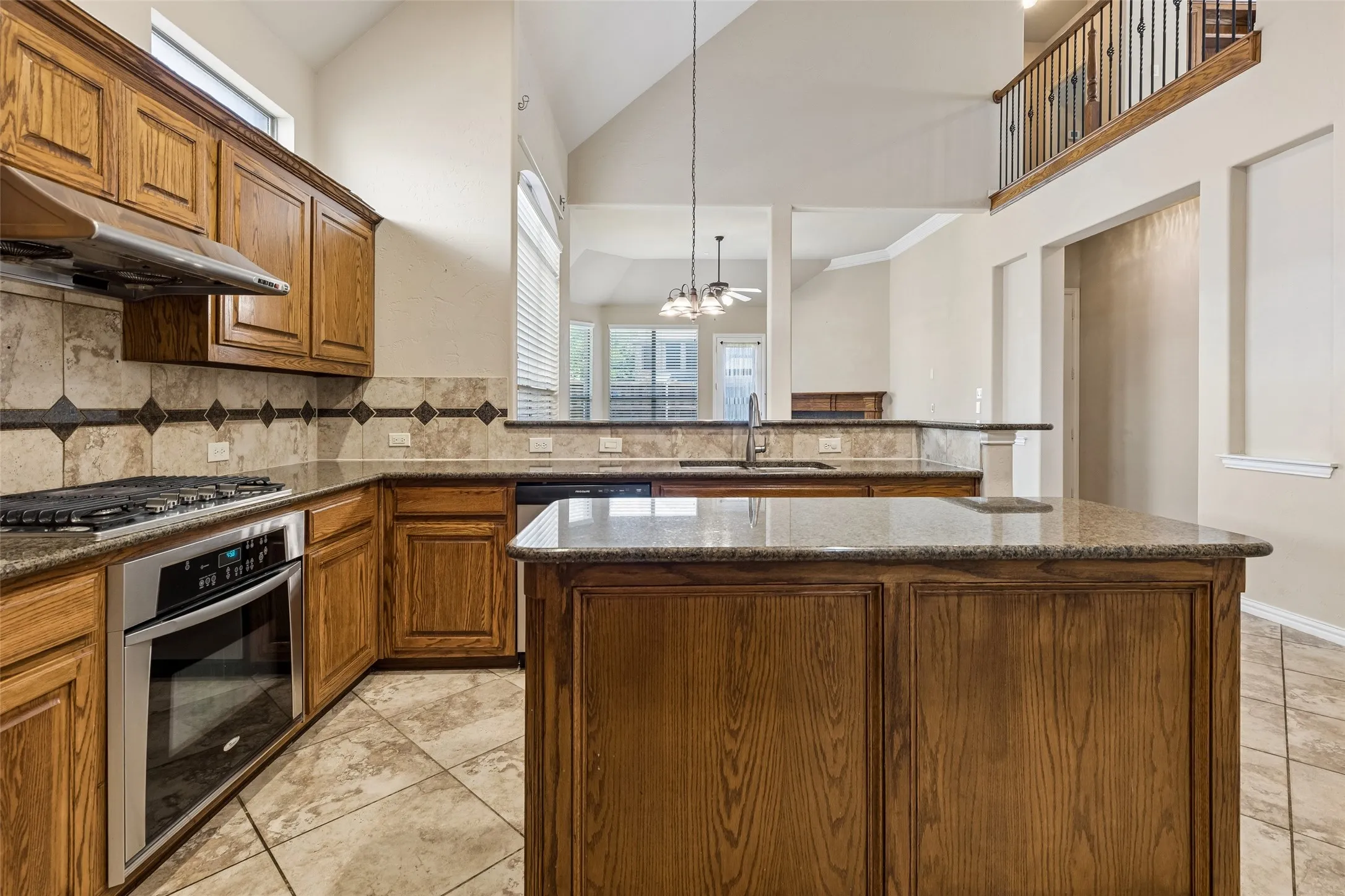 Single Family Residence For Sale in Collin County , 956 Cougar Drive, Allen, Texas 75013, 5 Bedroom, 4 Bathroom, 2 Garage spaces, 3,398 Sqft, built in 2007, mls#21336546, Real Estate Agent in Allen, Homes For Sale in Collin county, Homes For Sale in Allen, Realtor in Allen Texas, Real Estate Brokerage Independent Realty Texas, Luminita Cordes Realtor