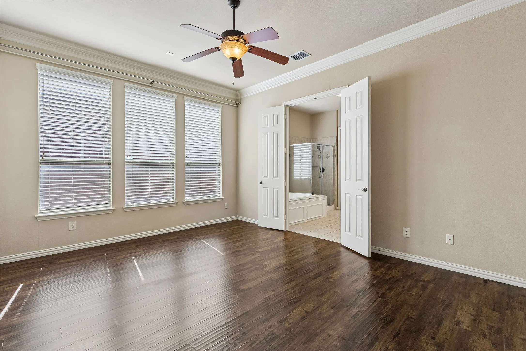 Single Family Residence For Sale in Collin County , 956 Cougar Drive, Allen, Texas 75013, 5 Bedroom, 4 Bathroom, 2 Garage spaces, 3,398 Sqft, built in 2007, mls#21336546, Real Estate Agent in Allen, Homes For Sale in Collin county, Homes For Sale in Allen, Realtor in Allen Texas, Real Estate Brokerage Independent Realty Texas, Luminita Cordes Realtor