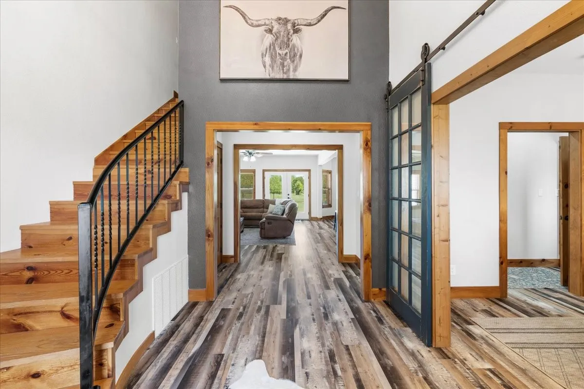 Single Family Residence For Sale in Navarro County , 7303 S US Highway 287, Corsicana, Texas 75109, 4 Bedroom, 4 Bathroom, 3 Garage spaces, 2,936 Sqft, built in 2010, mls#21338126, Real Estate Agent in Corsicana, Homes For Sale in Navarro county, Homes For Sale in Corsicana, Realtor in Corsicana Texas, Real Estate Brokerage Independent Realty Texas, Luminita Cordes Realtor