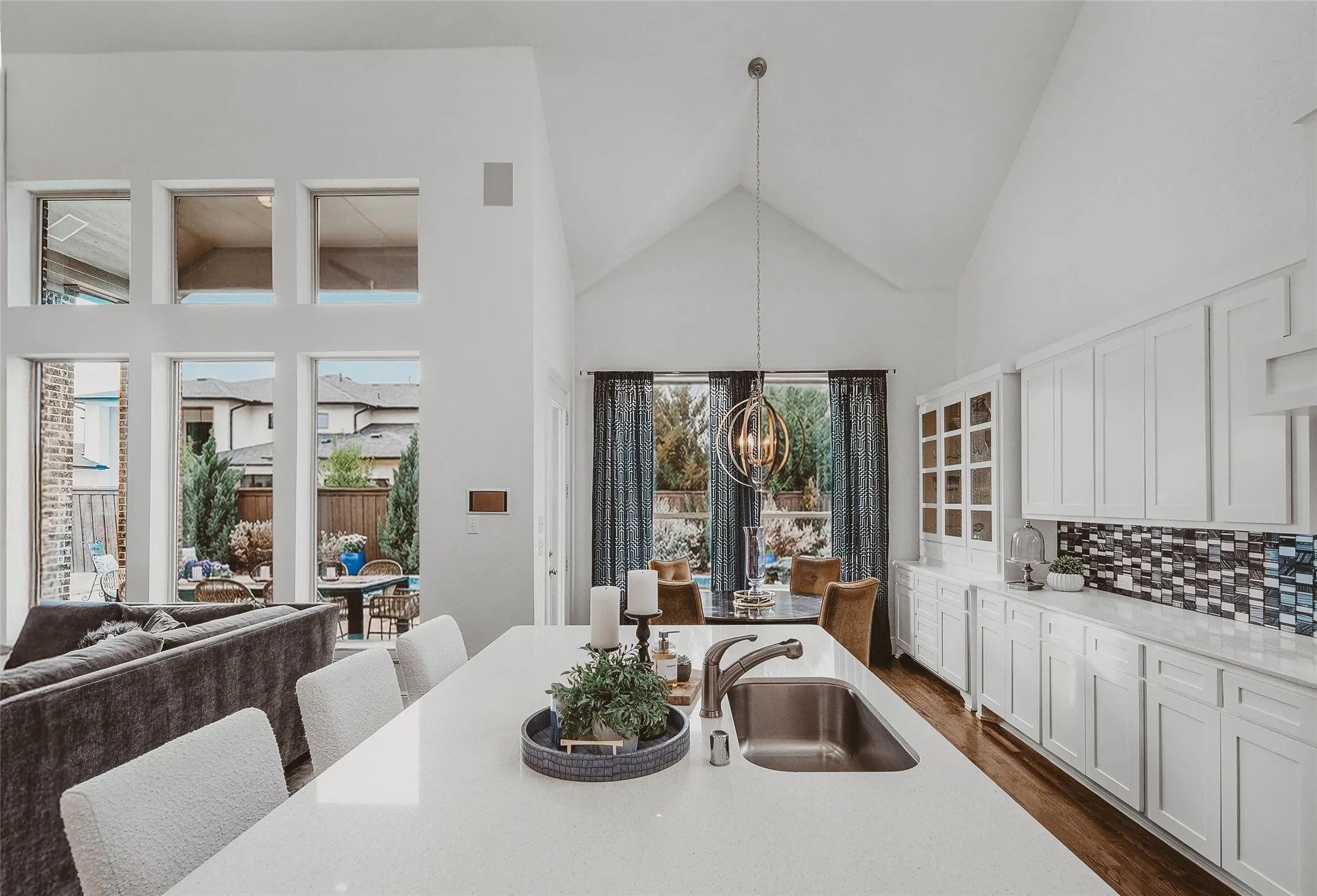 Single Family Residence For Sale in Denton County , 3827 Vanderbilt Lane, Frisco, Texas 75034, 4 Bedroom, 4 Bathroom, 2 Garage spaces, 4,880 Sqft, built in 2013, mls#21338416, Real Estate Agent in Frisco, Homes For Sale in Denton county, Homes For Sale in Frisco, Realtor in Frisco Texas, Real Estate Brokerage Independent Realty Texas, Luminita Cordes Realtor