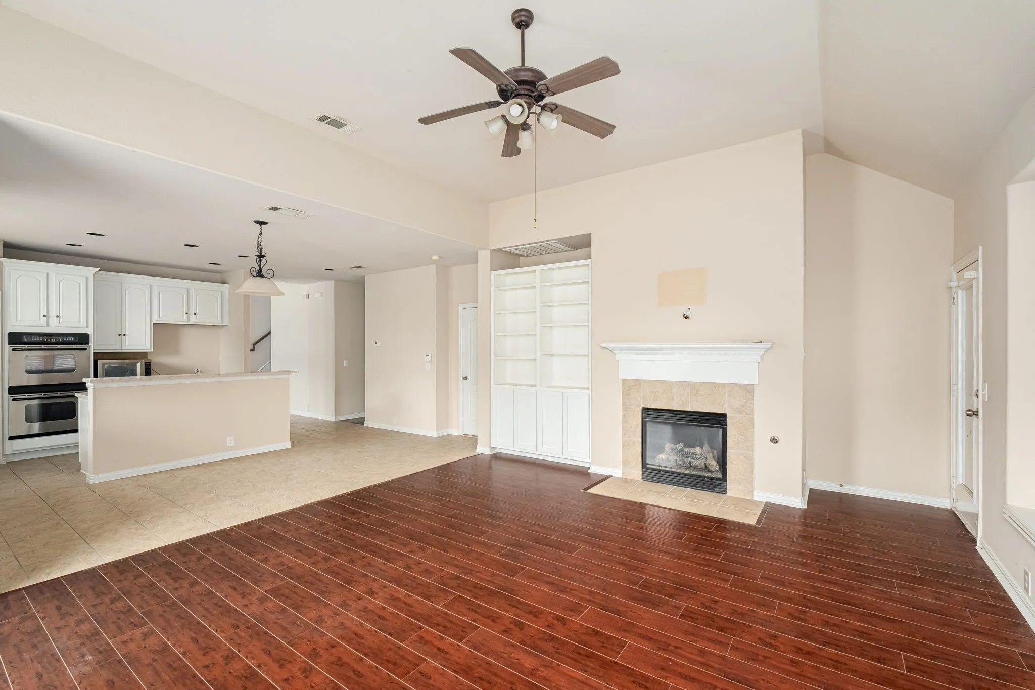 Single Family Residence For Rent in Collin County , 11085 Prescott Drive, Frisco, Texas 75033, 4 Bedroom, 4 Bathroom, 2 Garage spaces, 2,832 Sqft, built in 2004, mls#21338381, Real Estate Agent in Frisco, Homes For Rent in Collin county, Homes For Rent in Frisco, Realtor in Frisco Texas, Real Estate Brokerage Independent Realty Texas, Luminita Cordes Realtor