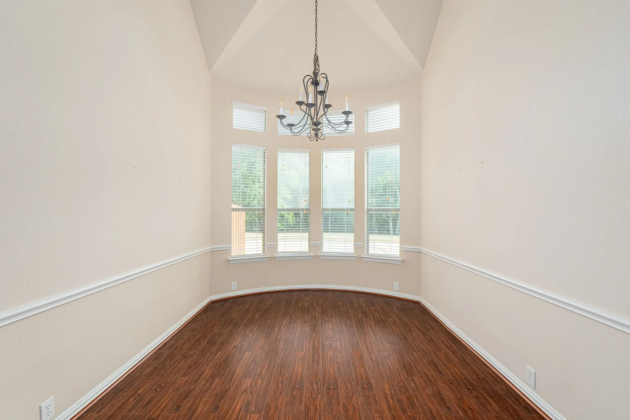 Single Family Residence For Rent in Collin County , 11085 Prescott Drive, Frisco, Texas 75033, 4 Bedroom, 4 Bathroom, 2 Garage spaces, 2,832 Sqft, built in 2004, mls#21338381, Real Estate Agent in Frisco, Homes For Rent in Collin county, Homes For Rent in Frisco, Realtor in Frisco Texas, Real Estate Brokerage Independent Realty Texas, Luminita Cordes Realtor