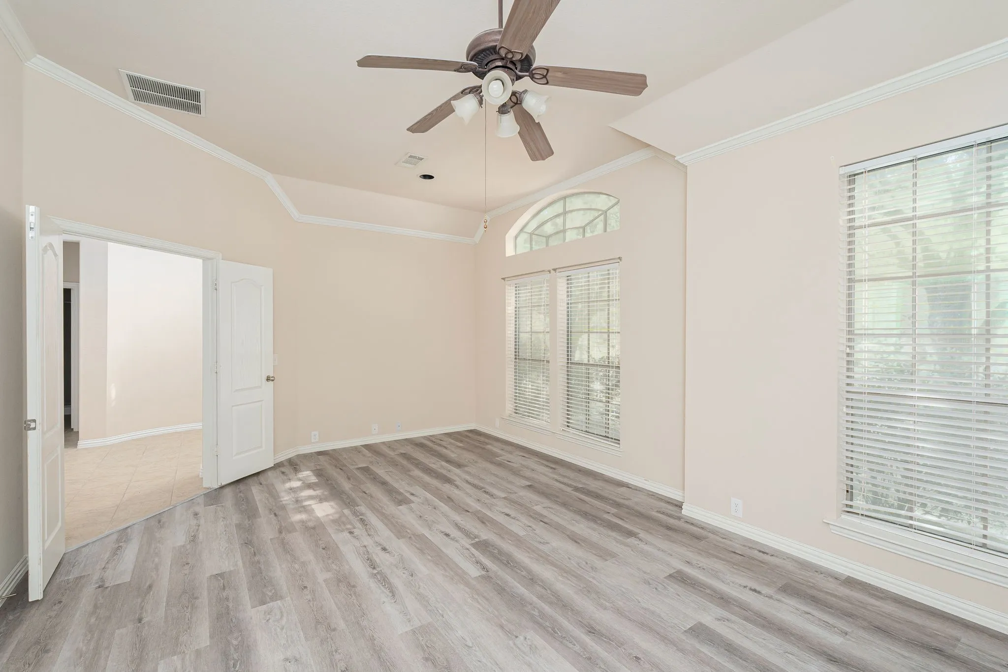 Single Family Residence For Rent in Collin County , 11085 Prescott Drive, Frisco, Texas 75033, 4 Bedroom, 4 Bathroom, 2 Garage spaces, 2,832 Sqft, built in 2004, mls#21338381, Real Estate Agent in Frisco, Homes For Rent in Collin county, Homes For Rent in Frisco, Realtor in Frisco Texas, Real Estate Brokerage Independent Realty Texas, Luminita Cordes Realtor