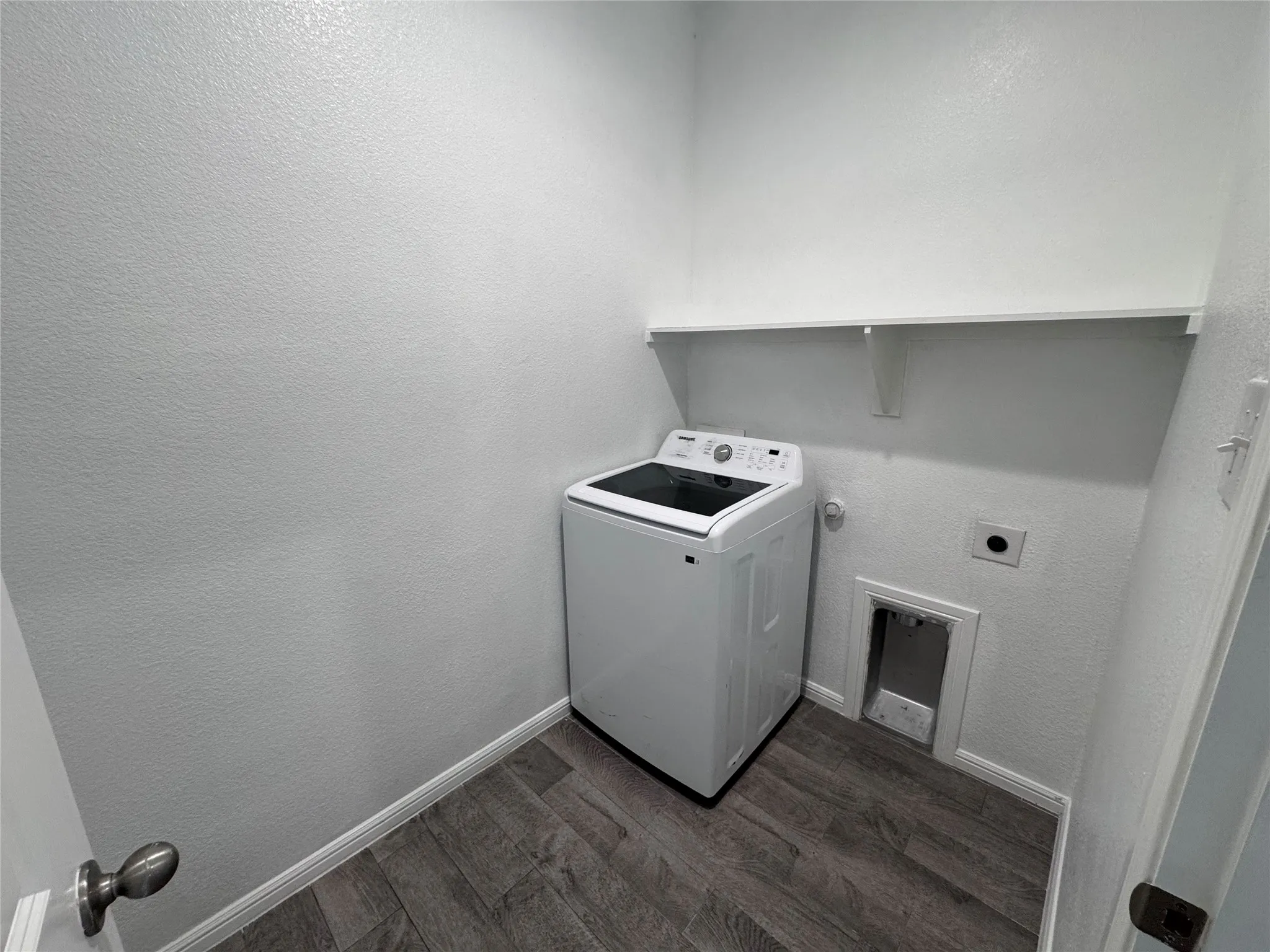 Single Family Residence For Rent in Tarrant County , 9312 Red Brush Trail, Fort Worth, Texas 76131, 5 Bedroom, 2 Bathroom, 2 Garage spaces, 2,146 Sqft, built in 2022, mls#21338370, Real Estate Agent in Fort Worth, Homes For Rent in Tarrant county, Homes For Rent in Fort Worth, Realtor in Fort Worth Texas, Real Estate Brokerage Independent Realty Texas, Luminita Cordes Realtor