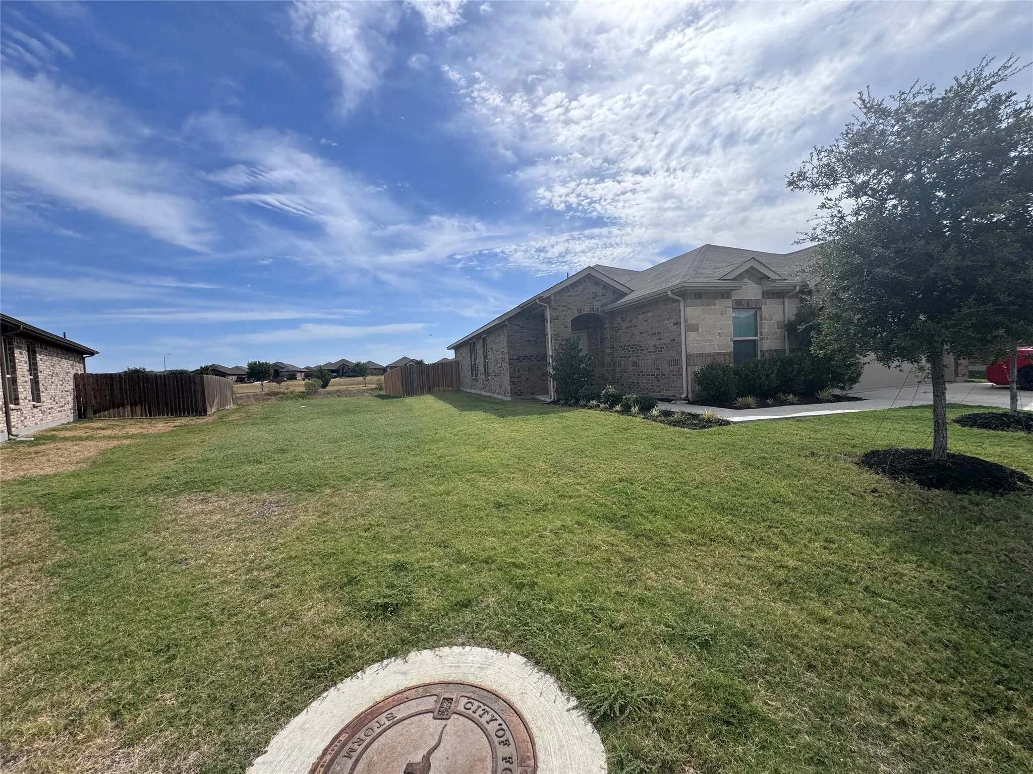 Single Family Residence For Rent in Tarrant County , 9312 Red Brush Trail, Fort Worth, Texas 76131, 5 Bedroom, 2 Bathroom, 2 Garage spaces, 2,146 Sqft, built in 2022, mls#21338370, Real Estate Agent in Fort Worth, Homes For Rent in Tarrant county, Homes For Rent in Fort Worth, Realtor in Fort Worth Texas, Real Estate Brokerage Independent Realty Texas, Luminita Cordes Realtor