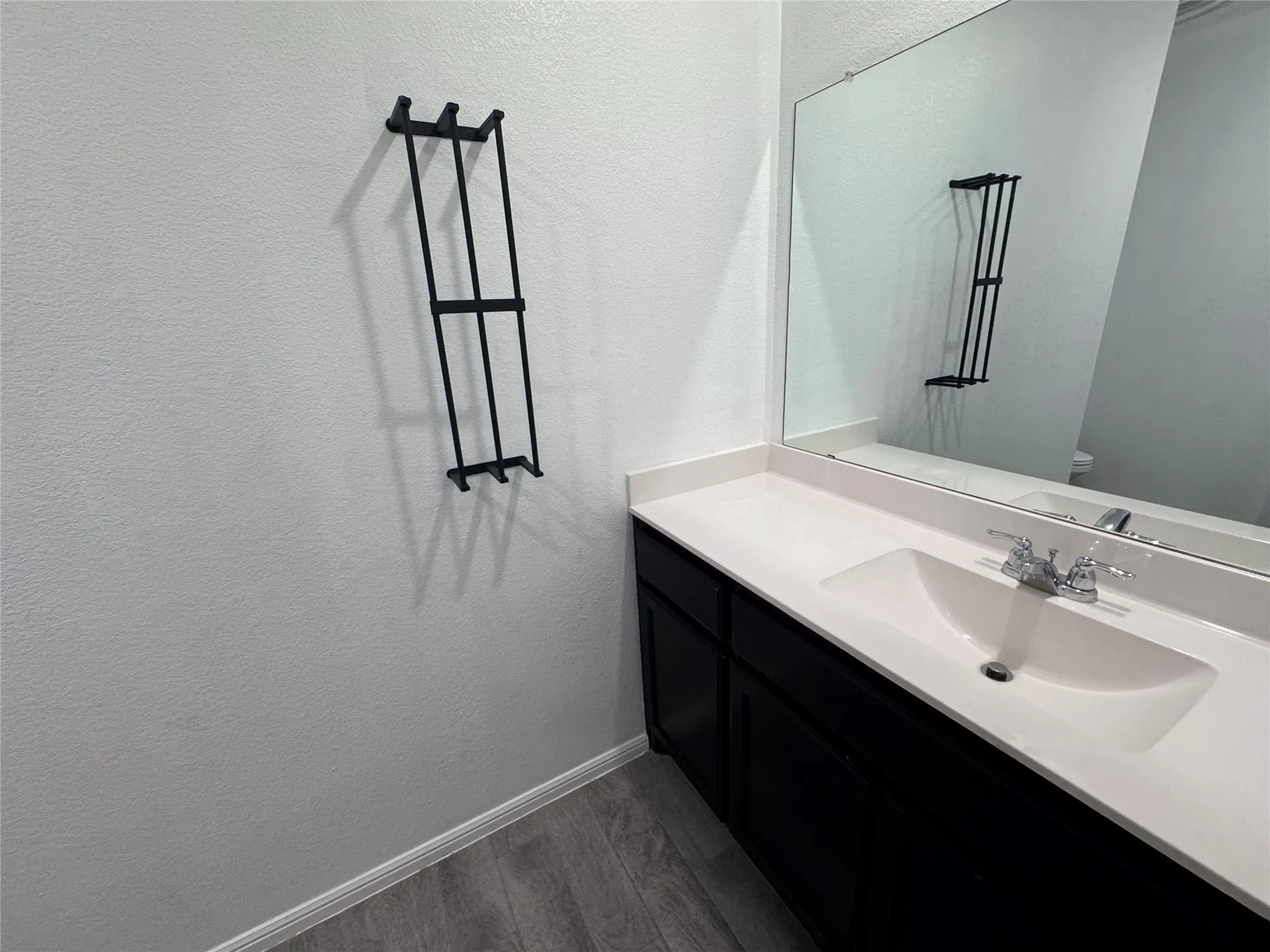 Single Family Residence For Rent in Tarrant County , 9312 Red Brush Trail, Fort Worth, Texas 76131, 5 Bedroom, 2 Bathroom, 2 Garage spaces, 2,146 Sqft, built in 2022, mls#21338370, Real Estate Agent in Fort Worth, Homes For Rent in Tarrant county, Homes For Rent in Fort Worth, Realtor in Fort Worth Texas, Real Estate Brokerage Independent Realty Texas, Luminita Cordes Realtor
