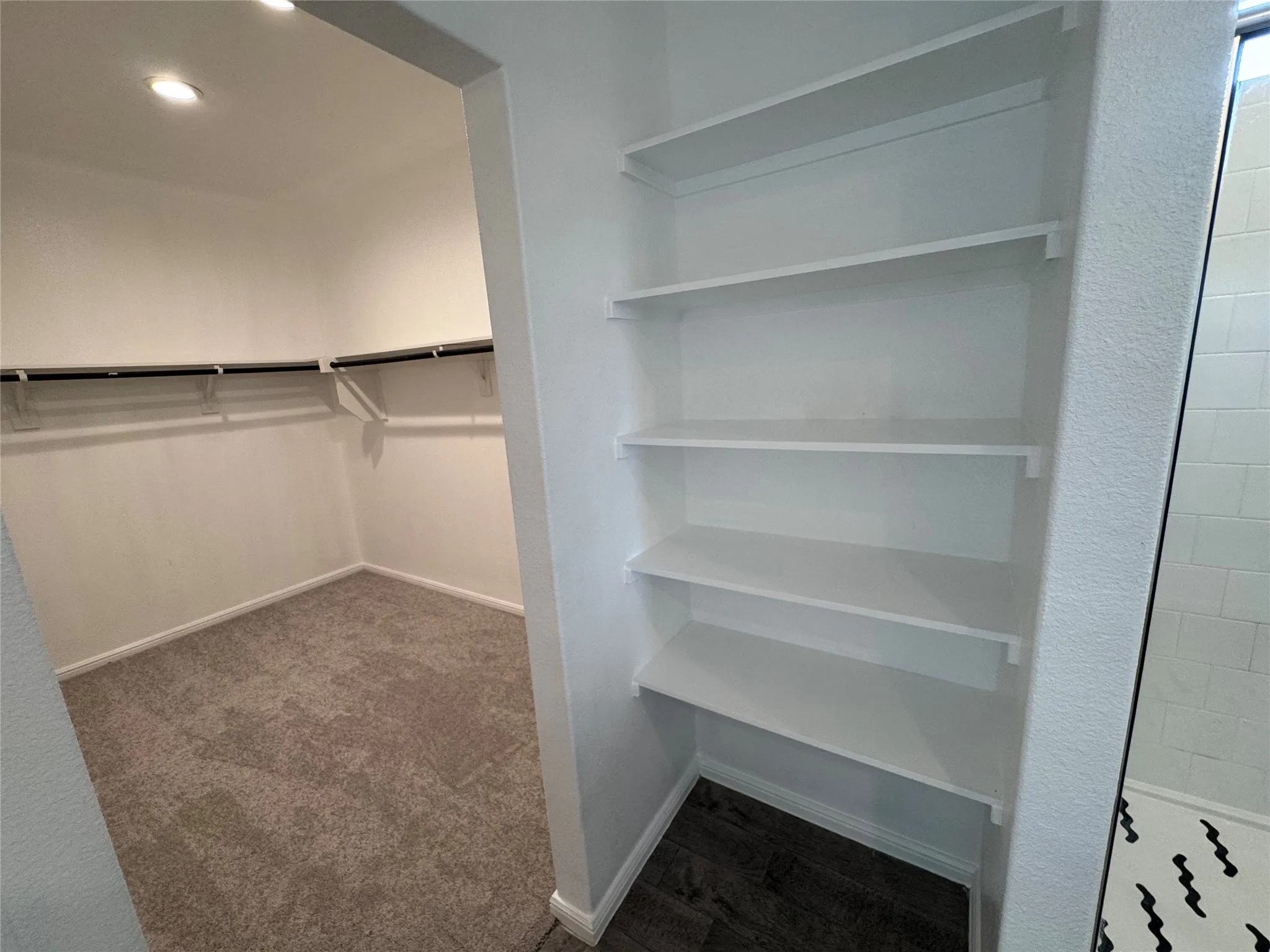 Single Family Residence For Rent in Tarrant County , 9312 Red Brush Trail, Fort Worth, Texas 76131, 5 Bedroom, 2 Bathroom, 2 Garage spaces, 2,146 Sqft, built in 2022, mls#21338370, Real Estate Agent in Fort Worth, Homes For Rent in Tarrant county, Homes For Rent in Fort Worth, Realtor in Fort Worth Texas, Real Estate Brokerage Independent Realty Texas, Luminita Cordes Realtor
