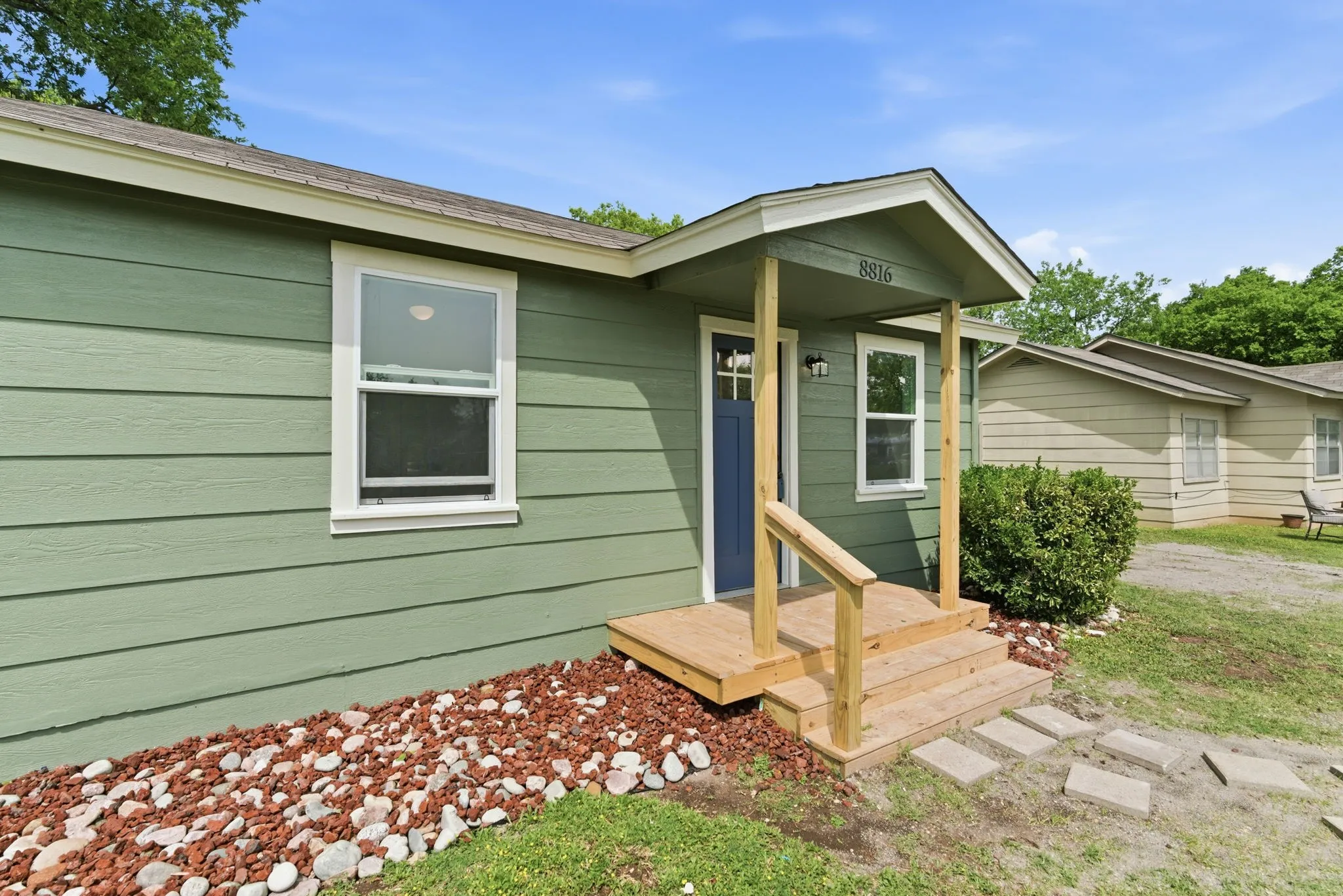 Single Family Residence For Sale in Tarrant County , 8816 Spaugh Court, White Settlement, Texas 76108, 3 Bedrooms, 2 Bathrooms, Garage spaces, 950 Sqft, built in 1955, Price $220,000, mls#21337117, Real Estate Agent in White Settlement, Homes For Sale in Tarrant county, Homes For Sale in White Settlement, Realtor in White Settlement Texas, Real Estate Brokerage Independent Realty Texas, Luminita Cordes Realtor