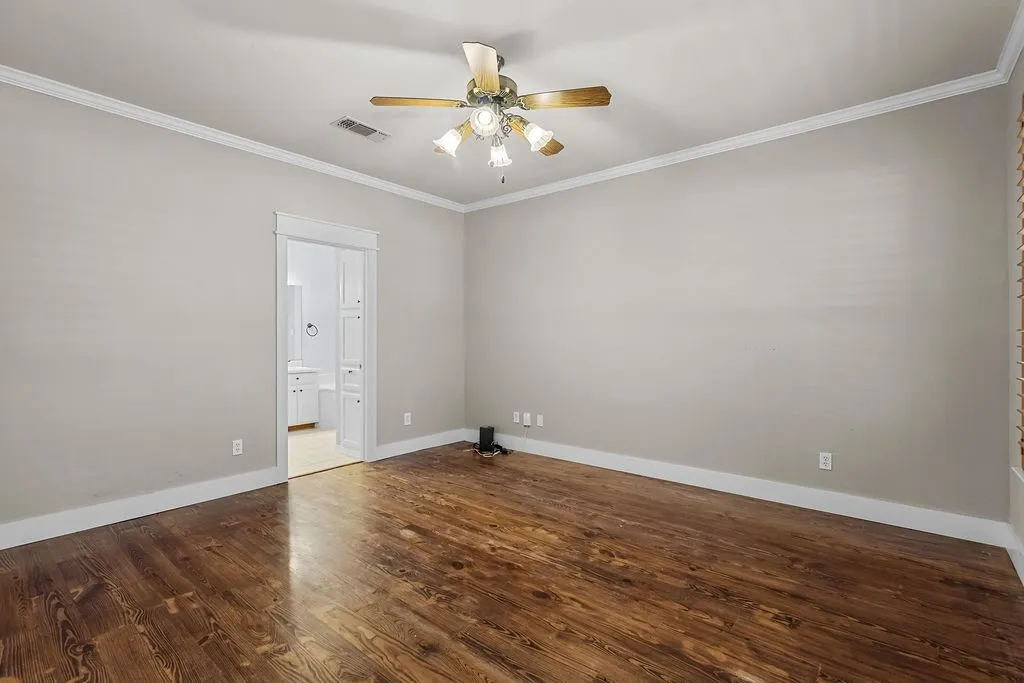 Single Family Residence For Sale in Johnson County , 613 Forest Edge Street, Burleson, Texas 76028, 3 Bedroom, 3 Bathroom, 2 Garage spaces, 1,993 Sqft, built in 1996, mls#21337149, Real Estate Agent in Burleson, Homes For Sale in Johnson county, Homes For Sale in Burleson, Realtor in Burleson Texas, Real Estate Brokerage Independent Realty Texas, Luminita Cordes Realtor