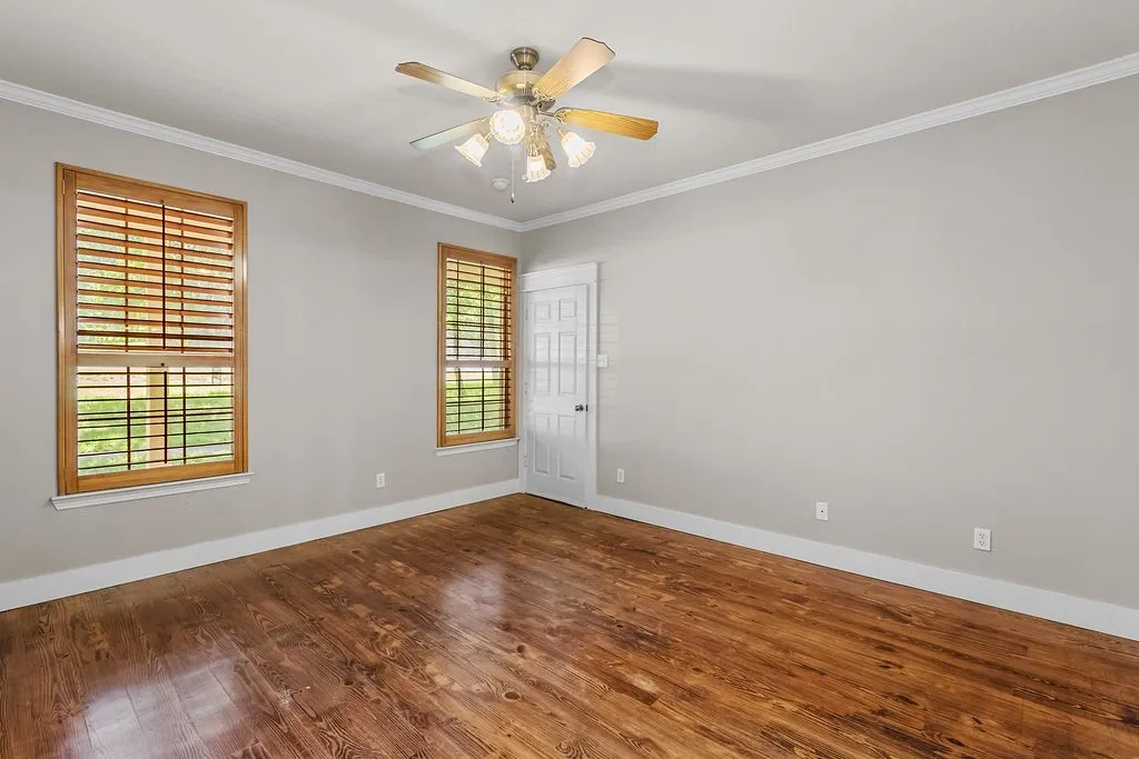 Single Family Residence For Sale in Johnson County , 613 Forest Edge Street, Burleson, Texas 76028, 3 Bedroom, 3 Bathroom, 2 Garage spaces, 1,993 Sqft, built in 1996, mls#21337149, Real Estate Agent in Burleson, Homes For Sale in Johnson county, Homes For Sale in Burleson, Realtor in Burleson Texas, Real Estate Brokerage Independent Realty Texas, Luminita Cordes Realtor
