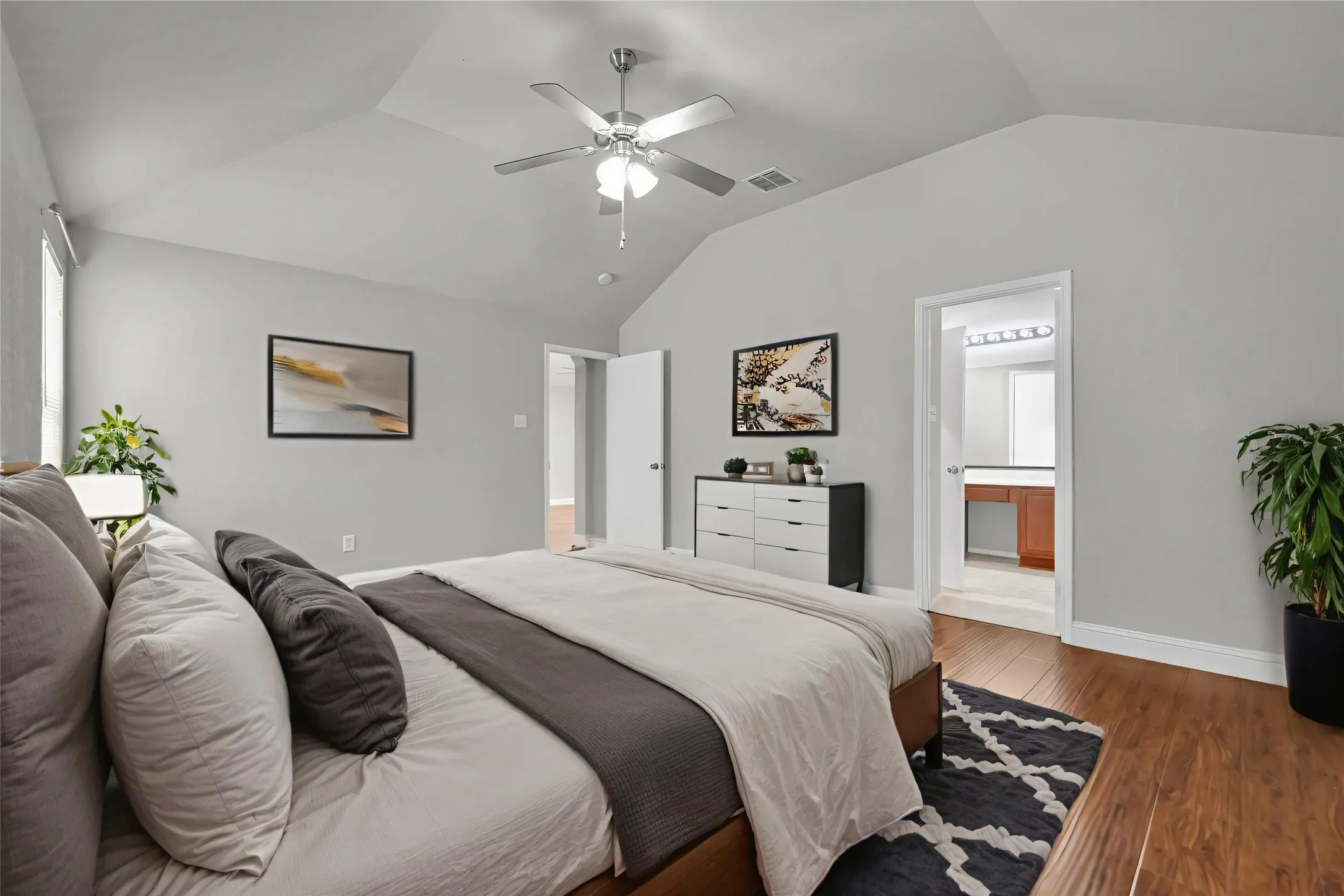 Single Family Residence For Sale in Tarrant County , 5205 Mirror Lake Drive, Haltom City, Texas 76117, 3 Bedroom, 2 Bathroom, 2 Garage spaces, 1,676 Sqft, built in 2008, mls#21338410, Real Estate Agent in Haltom City, Homes For Sale in Tarrant county, Homes For Sale in Haltom City, Realtor in Haltom City Texas, Real Estate Brokerage Independent Realty Texas, Luminita Cordes Realtor