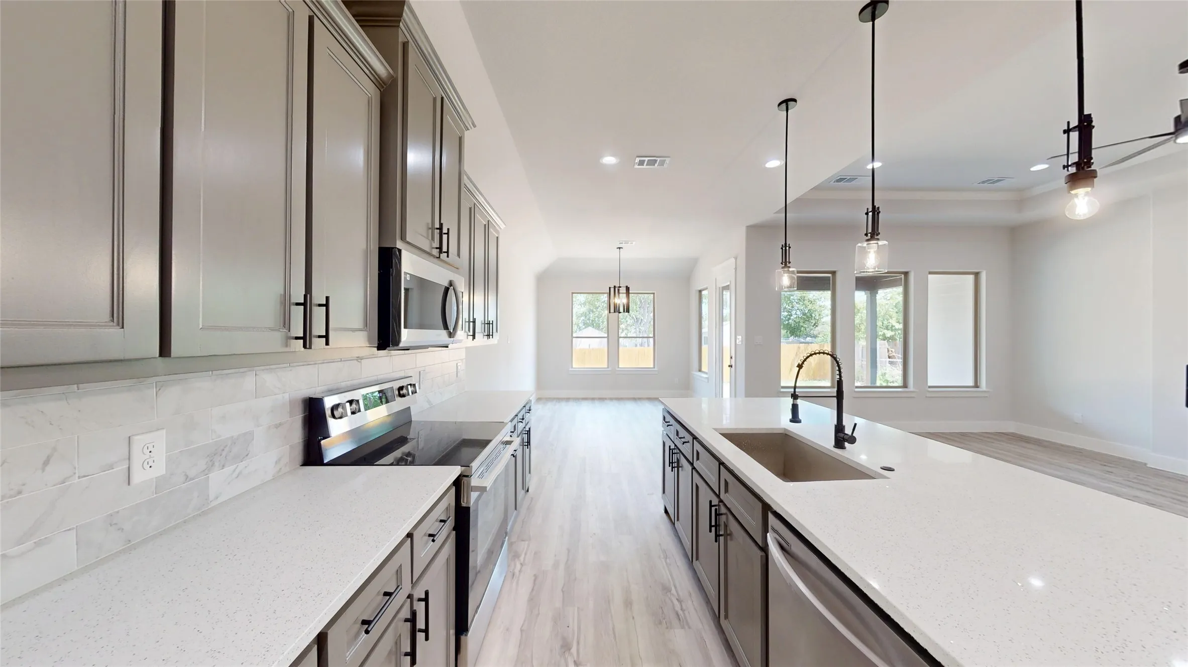 Single Family Residence For Sale in Tarrant County , 2825 S Grove Street, Fort Worth, Texas 76104, 4 Bedroom, 3 Bathroom, 2 Garage spaces, 1,976 Sqft, built in 2026, mls#21338362, Real Estate Agent in Fort Worth, Homes For Sale in Tarrant county, Homes For Sale in Fort Worth, Realtor in Fort Worth Texas, Real Estate Brokerage Independent Realty Texas, Luminita Cordes Realtor