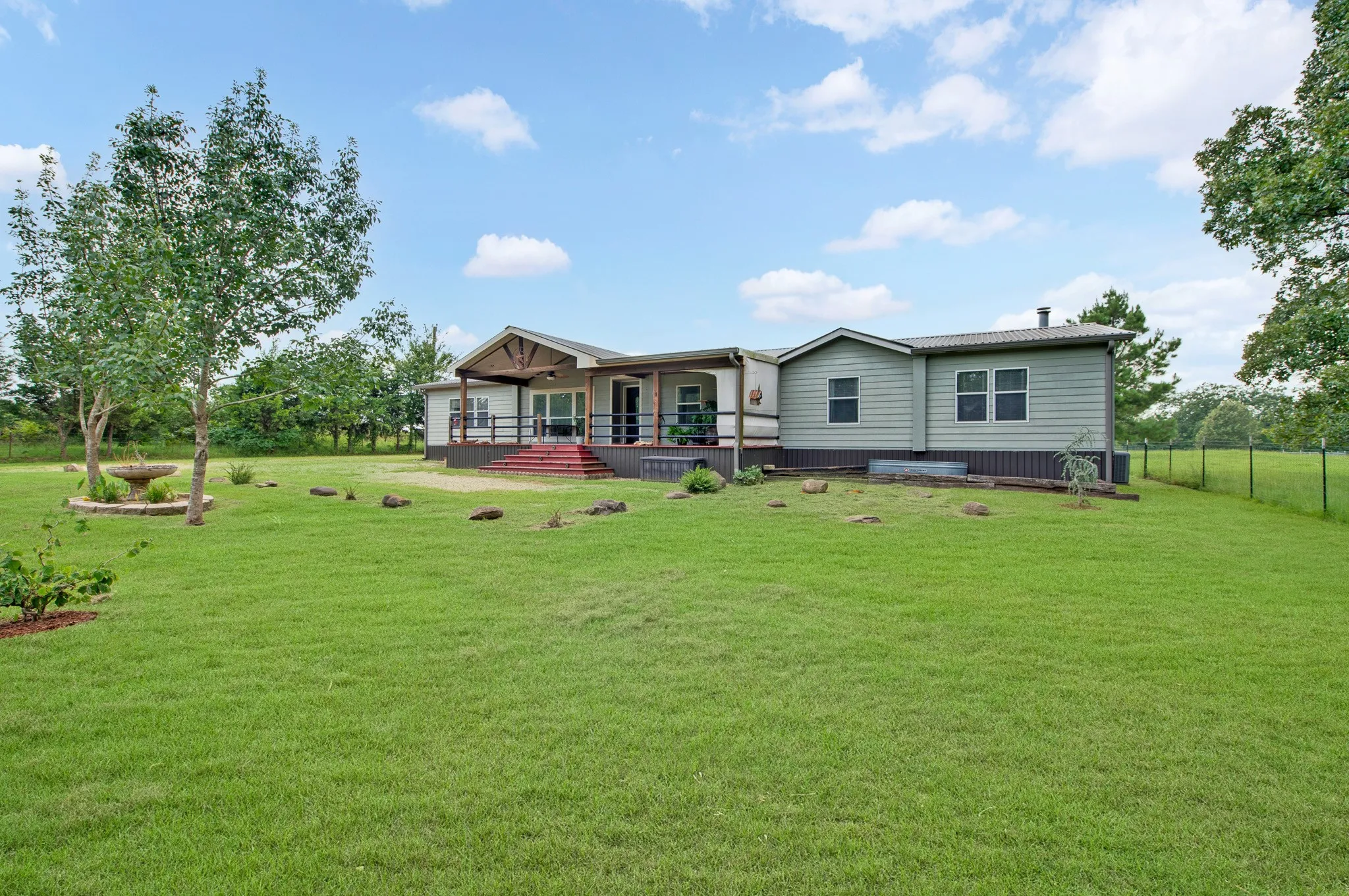 Mobile Home For Sale in Fannin County , 923 County Road 2415, Honey Grove, Texas 75446, 4 Bedroom, 2 Bathroom, 4 Garage spaces, 2,560 Sqft, built in 2004, mls#21338215, Real Estate Agent in Honey Grove, Homes For Sale in Fannin county, Homes For Sale in Honey Grove, Realtor in Honey Grove Texas, Real Estate Brokerage Independent Realty Texas, Luminita Cordes Realtor