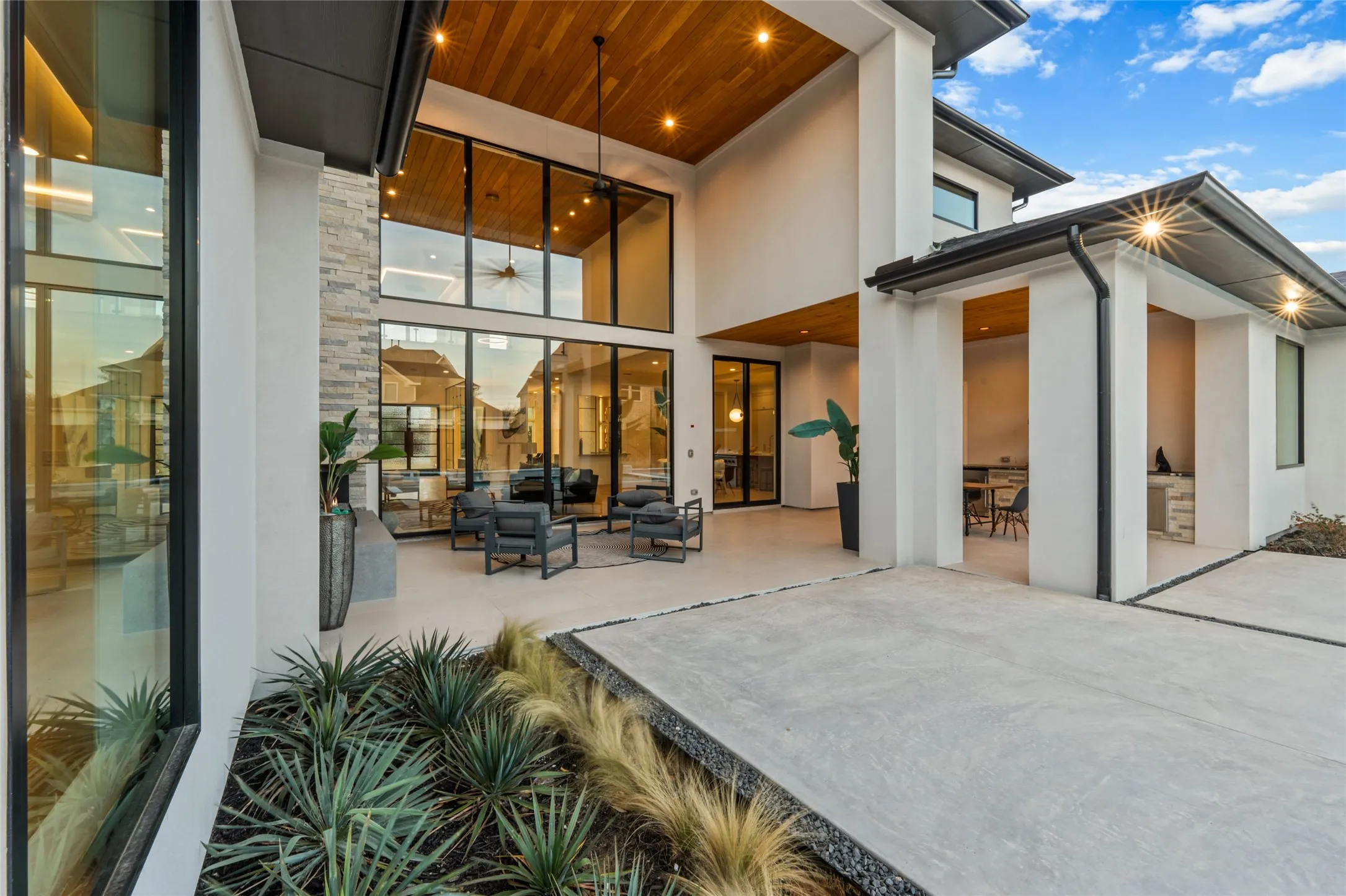 Single Family Residence For Sale in Denton County , 2223 Courtland Drive, Frisco, Texas 75034, 5 Bedroom, 7 Bathroom, 4 Garage spaces, 7,298 Sqft, built in 2025, mls#21336660, Real Estate Agent in Frisco, Homes For Sale in Denton county, Homes For Sale in Frisco, Realtor in Frisco Texas, Real Estate Brokerage Independent Realty Texas, Luminita Cordes Realtor