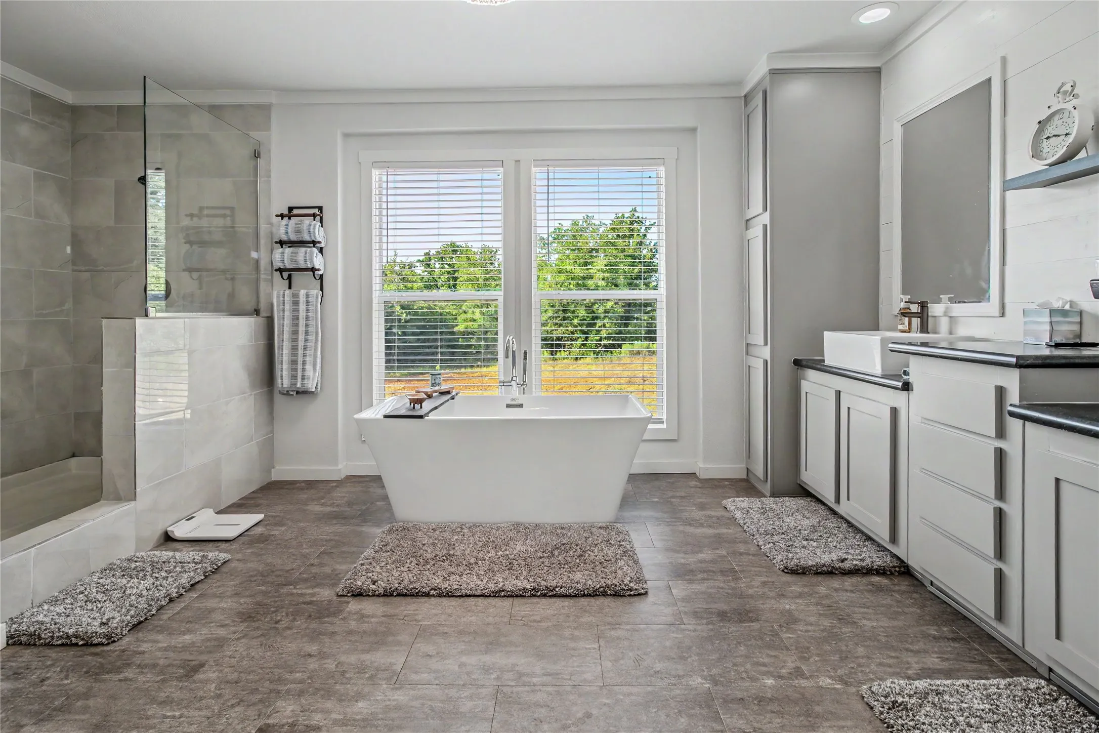 Farm For Sale in Jack County , 3064 Puddin Valley Road, Bowie, Texas 76230, 3 Bedroom, 2 Bathroom, 2 Garage spaces, 2,160 Sqft, built in 2023, mls#21338451, Real Estate Agent in Bowie, Homes For Sale in Jack county, Homes For Sale in Bowie, Realtor in Bowie Texas, Real Estate Brokerage Independent Realty Texas, Luminita Cordes Realtor