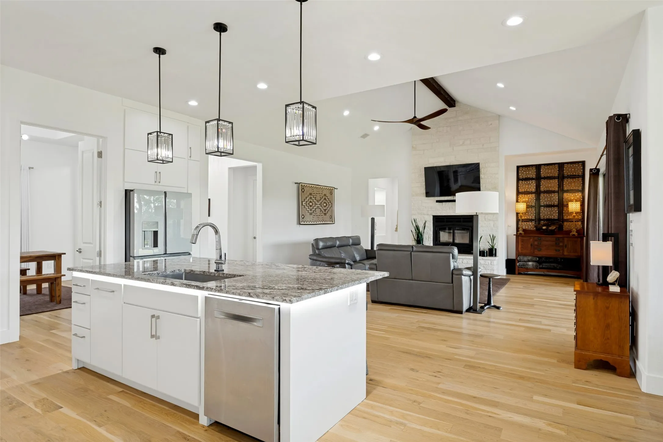 Farm For Sale in Collin County , 16755 County Road 566, Farmersville, Texas 75442, 3 Bedroom, 5 Bathroom, 2 Garage spaces, 3,003 Sqft, built in 2021, mls#21336289, Real Estate Agent in Farmersville, Homes For Sale in Collin county, Homes For Sale in Farmersville, Realtor in Farmersville Texas, Real Estate Brokerage Independent Realty Texas, Luminita Cordes Realtor