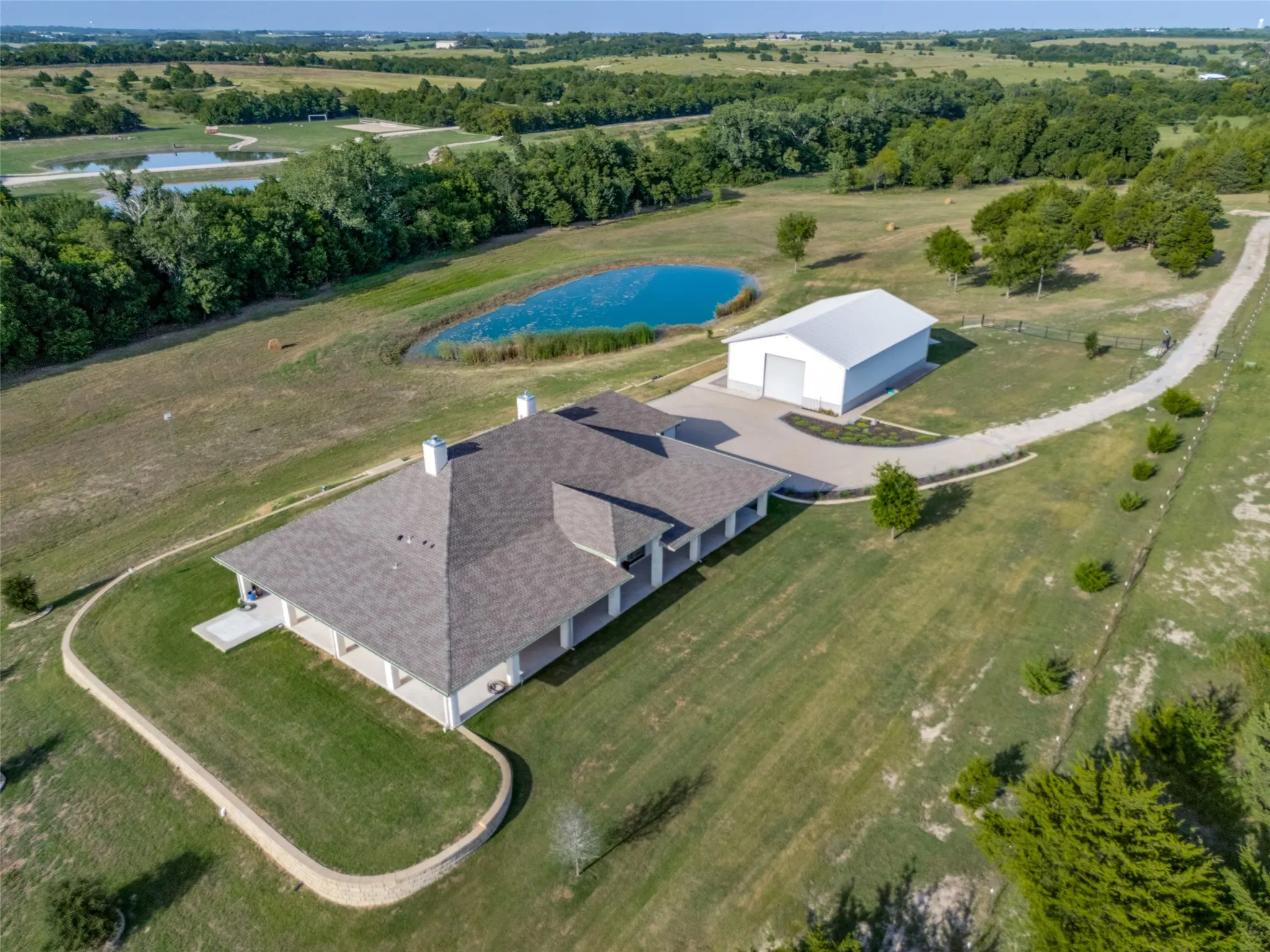 Farm For Sale in Collin County , 16755 County Road 566, Farmersville, Texas 75442, 3 Bedroom, 5 Bathroom, 2 Garage spaces, 3,003 Sqft, built in 2021, mls#21336289, Real Estate Agent in Farmersville, Homes For Sale in Collin county, Homes For Sale in Farmersville, Realtor in Farmersville Texas, Real Estate Brokerage Independent Realty Texas, Luminita Cordes Realtor