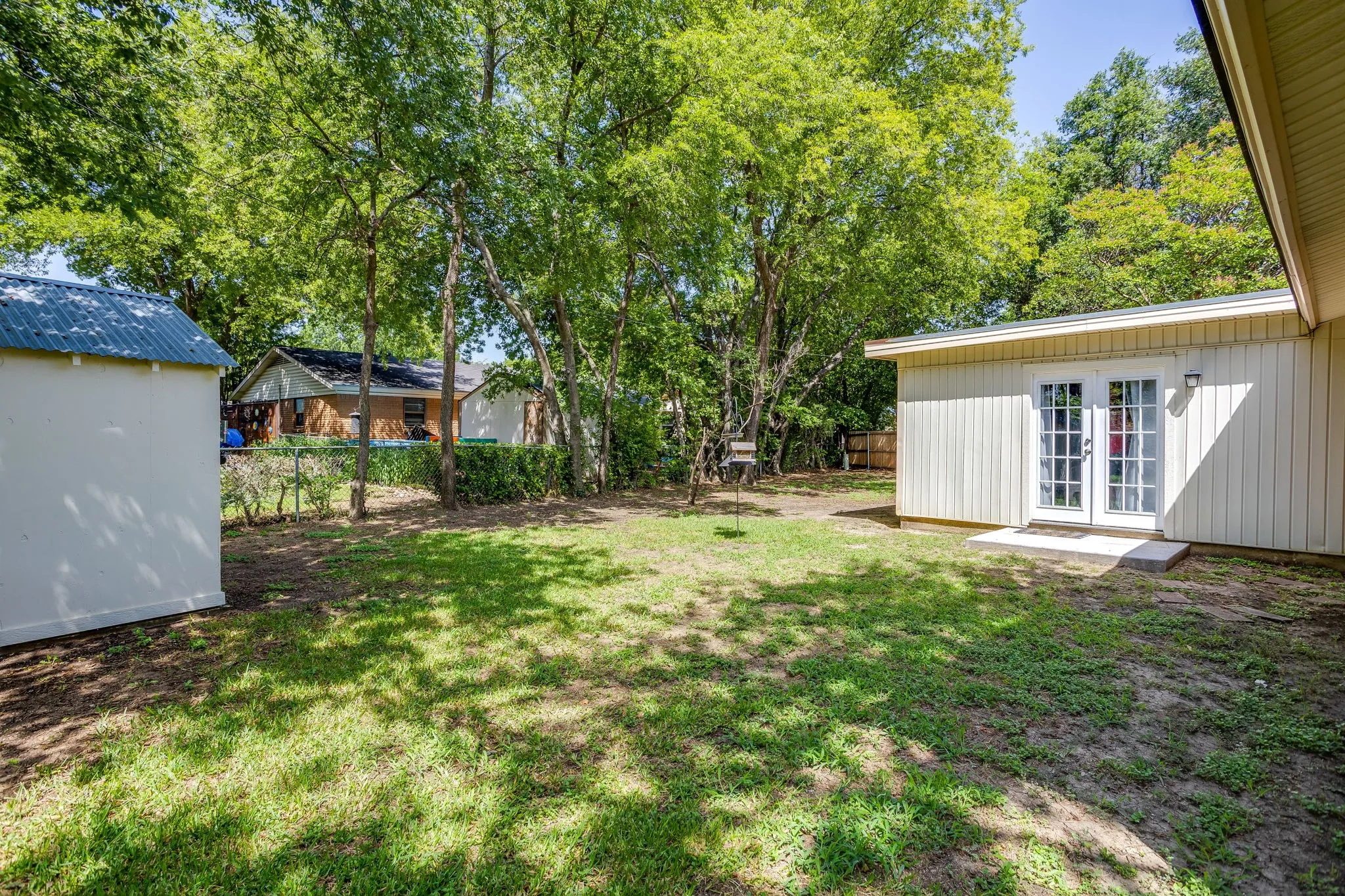 Single Family Residence For Sale in Johnson County , 312 Gardenia Court, Burleson, Texas 76028, 3 Bedroom, 2 Bathroom, 1 Garage spaces, 1,197 Sqft, built in 1966, mls#21337063, Real Estate Agent in Burleson, Homes For Sale in Johnson county, Homes For Sale in Burleson, Realtor in Burleson Texas, Real Estate Brokerage Independent Realty Texas, Luminita Cordes Realtor