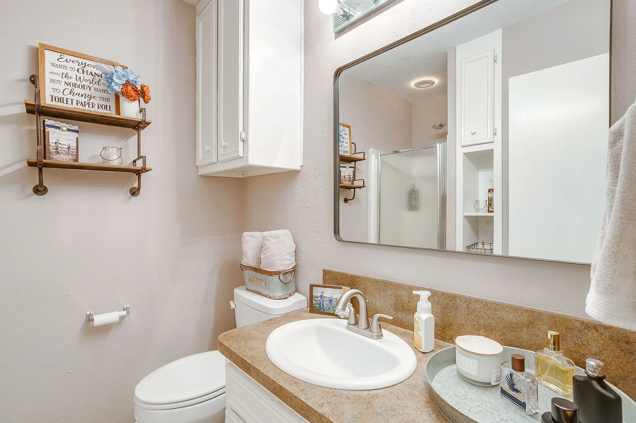 Single Family Residence For Sale in Johnson County , 312 Gardenia Court, Burleson, Texas 76028, 3 Bedroom, 2 Bathroom, 1 Garage spaces, 1,197 Sqft, built in 1966, mls#21337063, Real Estate Agent in Burleson, Homes For Sale in Johnson county, Homes For Sale in Burleson, Realtor in Burleson Texas, Real Estate Brokerage Independent Realty Texas, Luminita Cordes Realtor