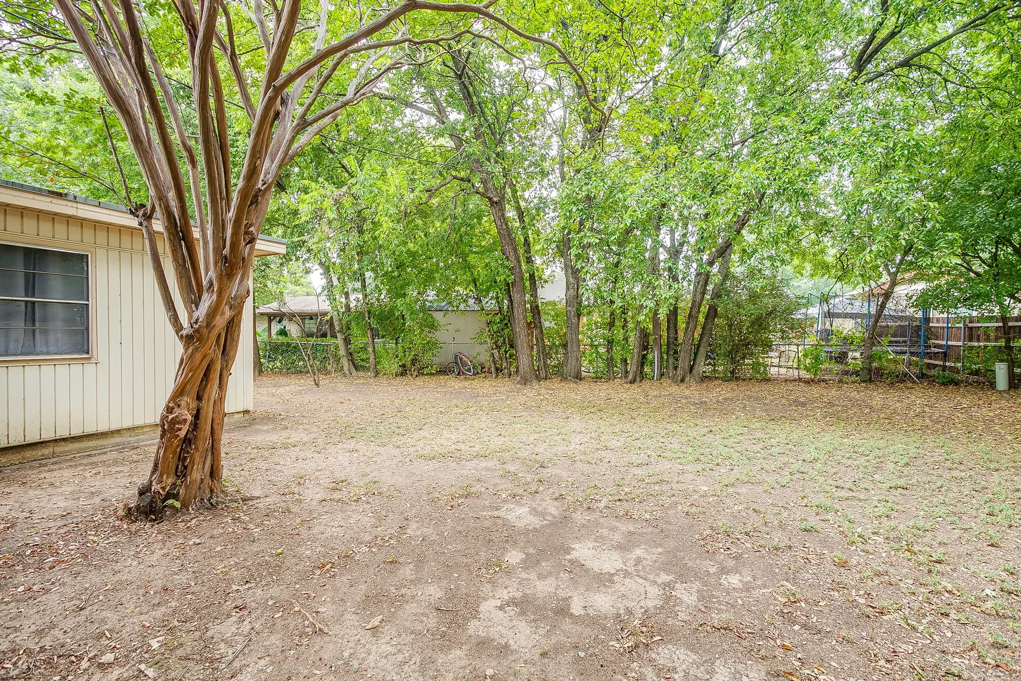 Single Family Residence For Sale in Johnson County , 312 Gardenia Court, Burleson, Texas 76028, 3 Bedroom, 2 Bathroom, 1 Garage spaces, 1,197 Sqft, built in 1966, mls#21337063, Real Estate Agent in Burleson, Homes For Sale in Johnson county, Homes For Sale in Burleson, Realtor in Burleson Texas, Real Estate Brokerage Independent Realty Texas, Luminita Cordes Realtor