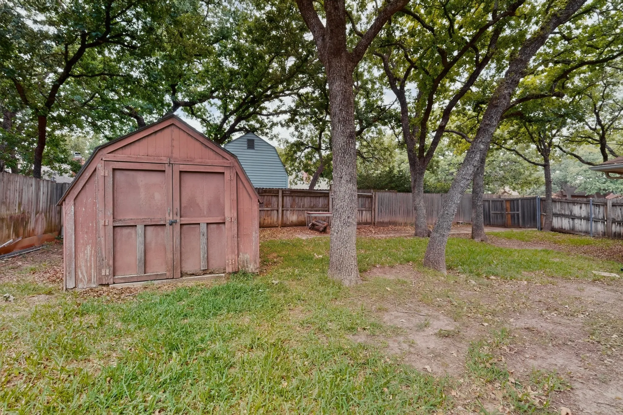 Single Family Residence For Rent in Tarrant County , 7517 Crosstimbers Lane, North Richland Hills, Texas 76182, 3 Bedroom, 2 Bathroom, 2 Garage spaces, 1,656 Sqft, built in 1986, mls#21333613, Real Estate Agent in North Richland Hills, Homes For Rent in Tarrant county, Homes For Rent in North Richland Hills, Realtor in North Richland Hills Texas, Real Estate Brokerage Independent Realty Texas, Luminita Cordes Realtor
