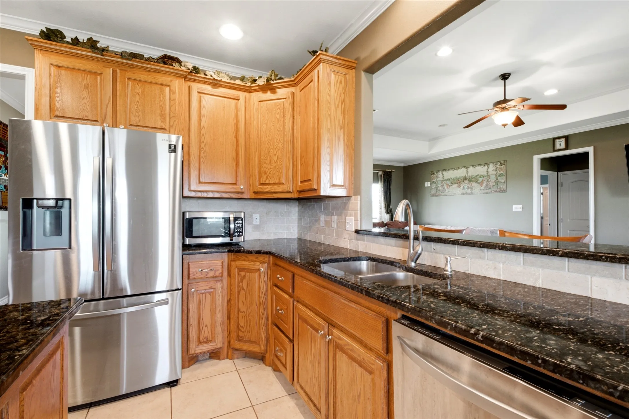 Single Family Residence For Sale in Cooke County , 783 County Road 121, Gainesville, Texas 76240, 4 Bedroom, 3 Bathroom, 2 Garage spaces, 2,266 Sqft, built in 2009, Price $1,250,000, mls#21332920, Real Estate Agent in Gainesville, Homes For Sale in Cooke county, Homes For Sale in Gainesville, Realtor in Gainesville Texas, Real Estate Brokerage Independent Realty Texas, Luminita Cordes Realtor