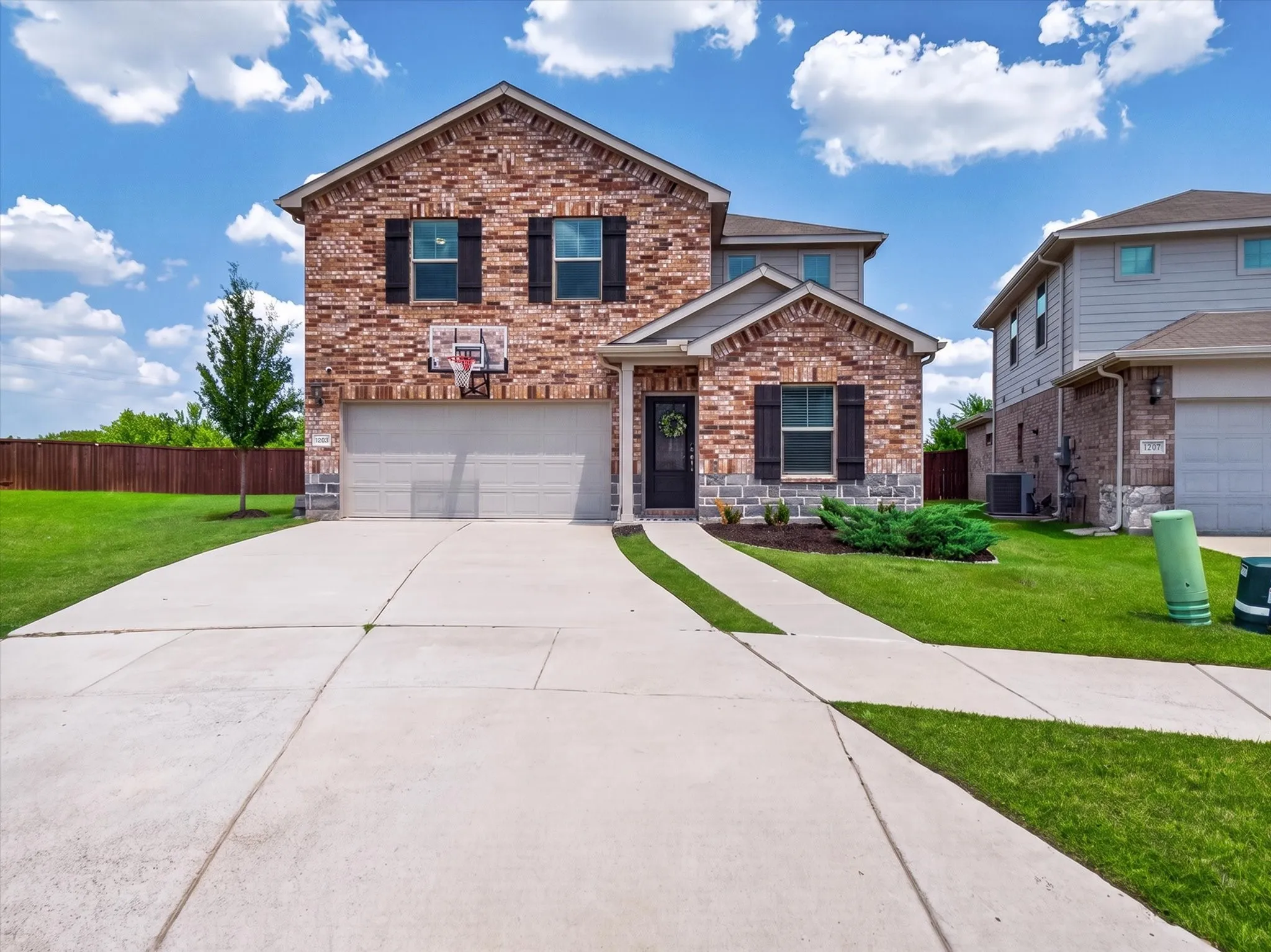 Single Family Residence For Sale in Rockwall County , 1203 Caddo Hill Court, Royse City, Texas 75189, 4 Bedroom, 3 Bathroom, 2 Garage spaces, 2,651 Sqft, built in 2023, mls#21337234, Real Estate Agent in Royse City, Homes For Sale in Rockwall county, Homes For Sale in Royse City, Realtor in Royse City Texas, Real Estate Brokerage Independent Realty Texas, Luminita Cordes Realtor