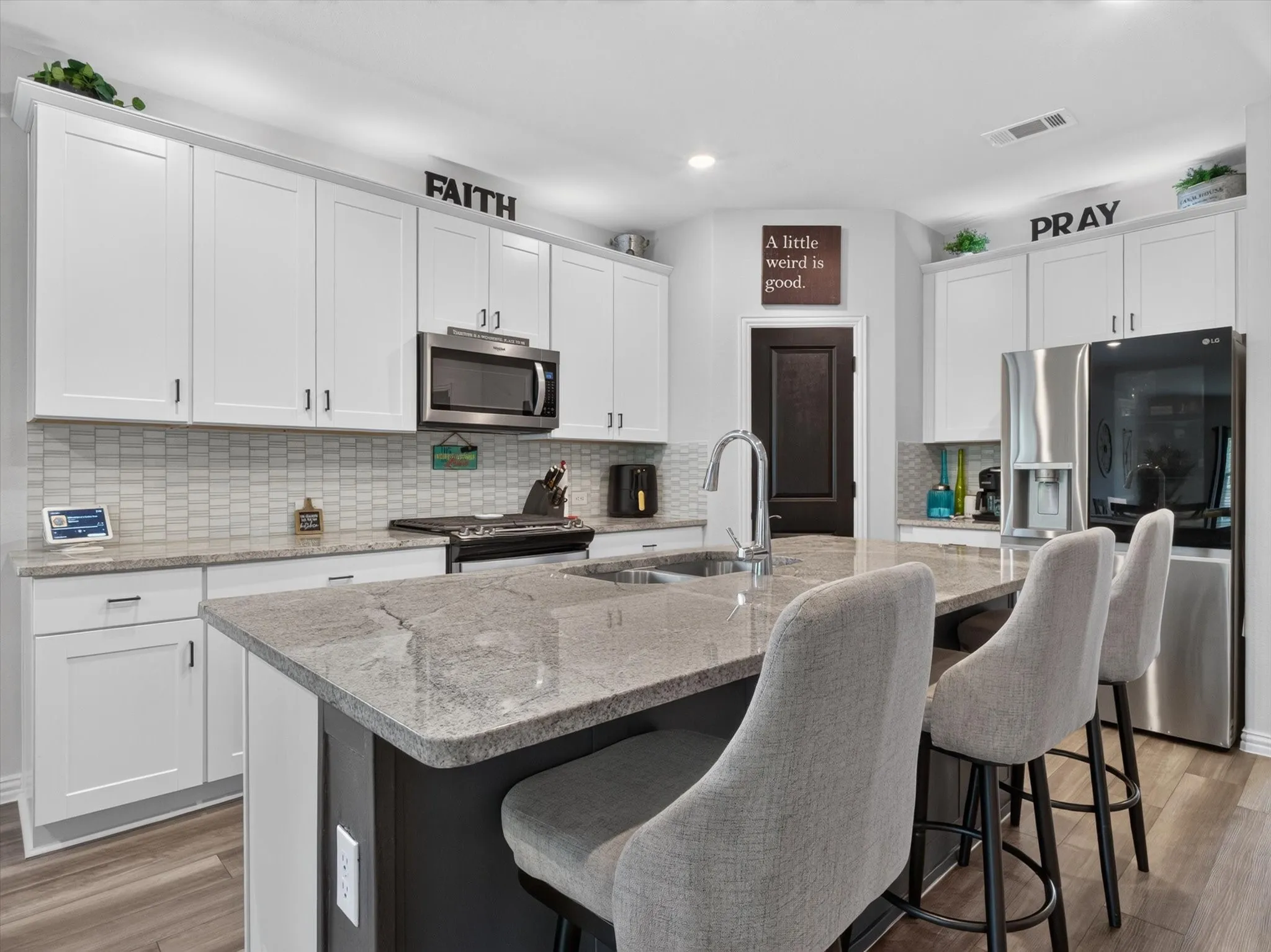 Single Family Residence For Sale in Rockwall County , 1203 Caddo Hill Court, Royse City, Texas 75189, 4 Bedroom, 3 Bathroom, 2 Garage spaces, 2,651 Sqft, built in 2023, mls#21337234, Real Estate Agent in Royse City, Homes For Sale in Rockwall county, Homes For Sale in Royse City, Realtor in Royse City Texas, Real Estate Brokerage Independent Realty Texas, Luminita Cordes Realtor