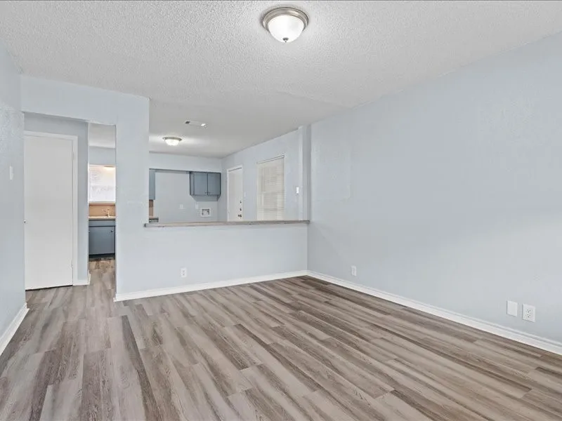 Single Family Residence For Sale in Dallas County , 2632 Emerald Drive, Mesquite, Texas 75150, 3 Bedroom, 1 Bathroom, 1 Garage spaces, 975 Sqft, built in 1964, mls#21338476, Real Estate Agent in Mesquite, Homes For Sale in Dallas county, Homes For Sale in Mesquite, Realtor in Mesquite Texas, Real Estate Brokerage Independent Realty Texas, Luminita Cordes Realtor