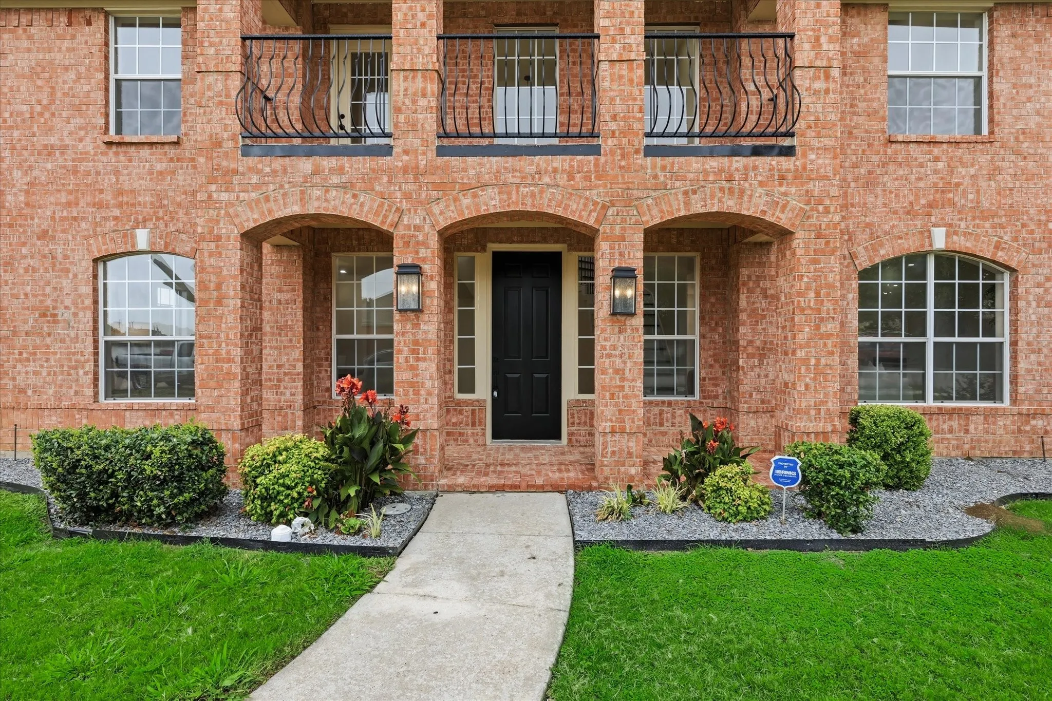 2nd floor balcony.
