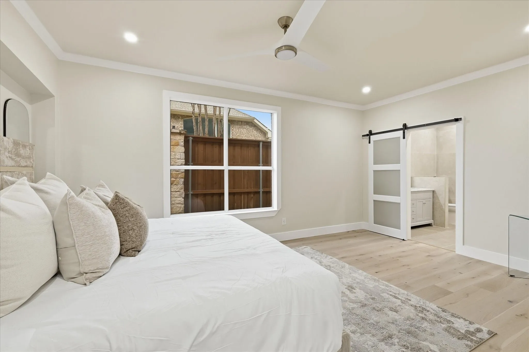 Single Family Residence For Sale in Denton County , 1400 Hudspeth Drive, Carrollton, Texas 75010, 4 Bedroom, 4 Bathroom, 2 Garage spaces, 3,806 Sqft, built in 2000, mls#21338502, Real Estate Agent in Carrollton, Homes For Sale in Denton county, Homes For Sale in Carrollton, Realtor in Carrollton Texas, Real Estate Brokerage Independent Realty Texas, Luminita Cordes Realtor