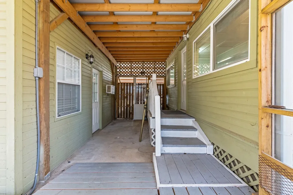 Single Family Residence For Sale in Marion County , 661 Crestwood Drive, Avinger, Texas 75630, 3 Bedrooms, 2 Bathrooms, 1 Garage spaces, 1,412 Sqft, built in 2008, Price $239,900, mls#21338478, Real Estate Agent in Avinger, Homes For Sale in Marion county, Homes For Sale in Avinger, Realtor in Avinger Texas, Real Estate Brokerage Independent Realty Texas, Luminita Cordes Realtor