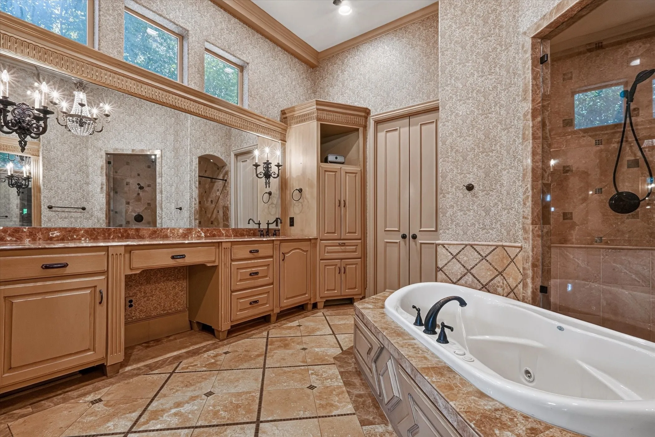 Single Family Residence For Sale in Dallas County , 6032 Burgundy Road, Dallas, Texas 75230, 5 Bedroom, 6 Bathroom, 3 Garage spaces, 5,749 Sqft, built in 2005, mls#21338454, Real Estate Agent in Dallas, Homes For Sale in Dallas county, Homes For Sale in Dallas, Realtor in Dallas Texas, Real Estate Brokerage Independent Realty Texas, Luminita Cordes Realtor