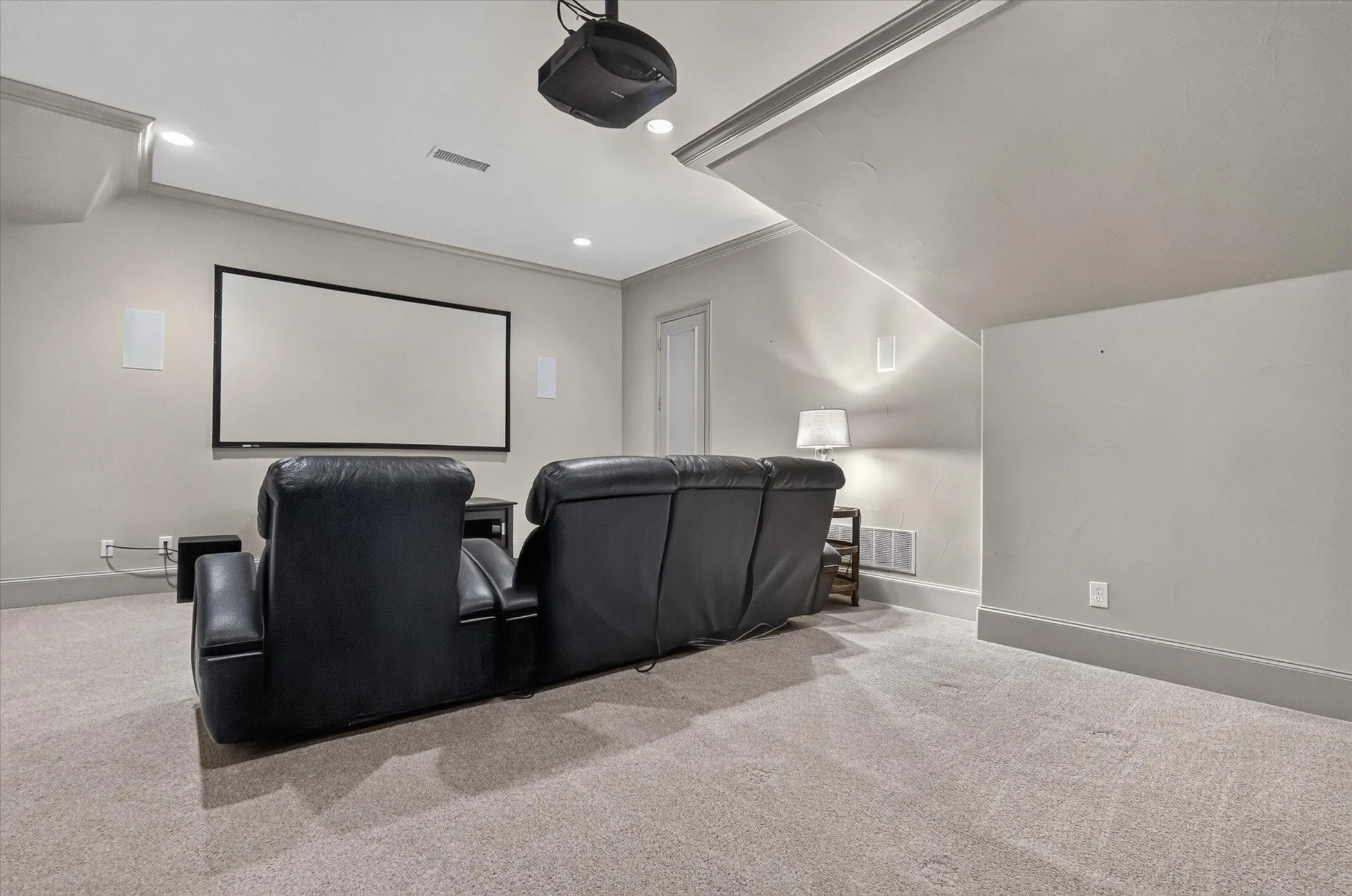 Single Family Residence For Sale in Dallas County , 6032 Burgundy Road, Dallas, Texas 75230, 5 Bedroom, 6 Bathroom, 3 Garage spaces, 5,749 Sqft, built in 2005, mls#21338454, Real Estate Agent in Dallas, Homes For Sale in Dallas county, Homes For Sale in Dallas, Realtor in Dallas Texas, Real Estate Brokerage Independent Realty Texas, Luminita Cordes Realtor