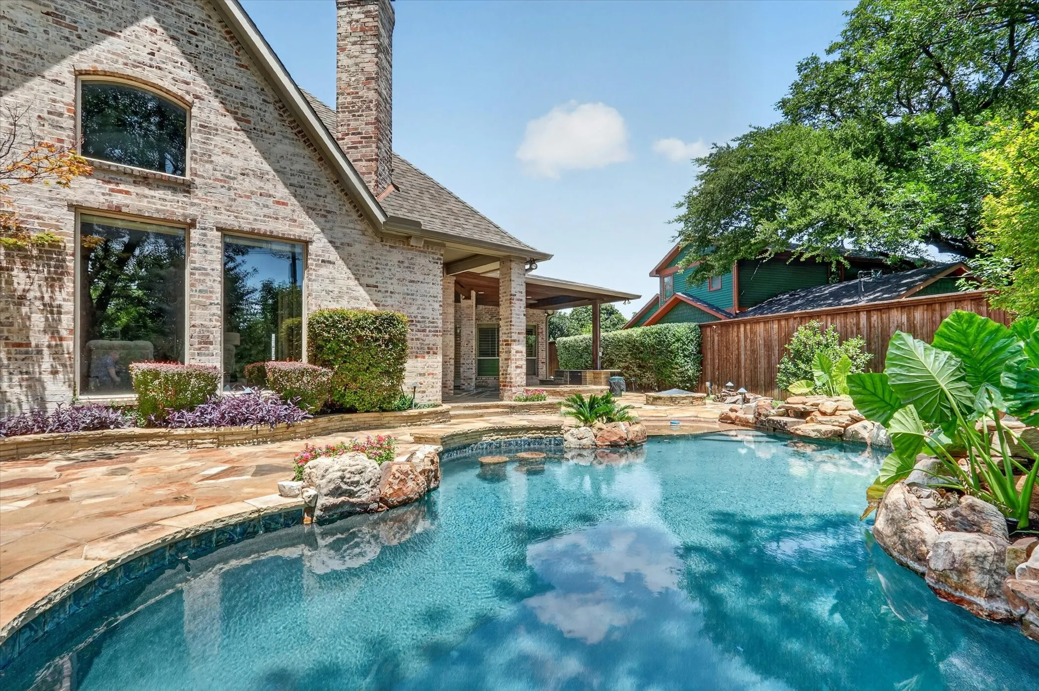 Single Family Residence For Sale in Dallas County , 6032 Burgundy Road, Dallas, Texas 75230, 5 Bedroom, 6 Bathroom, 3 Garage spaces, 5,749 Sqft, built in 2005, mls#21338454, Real Estate Agent in Dallas, Homes For Sale in Dallas county, Homes For Sale in Dallas, Realtor in Dallas Texas, Real Estate Brokerage Independent Realty Texas, Luminita Cordes Realtor
