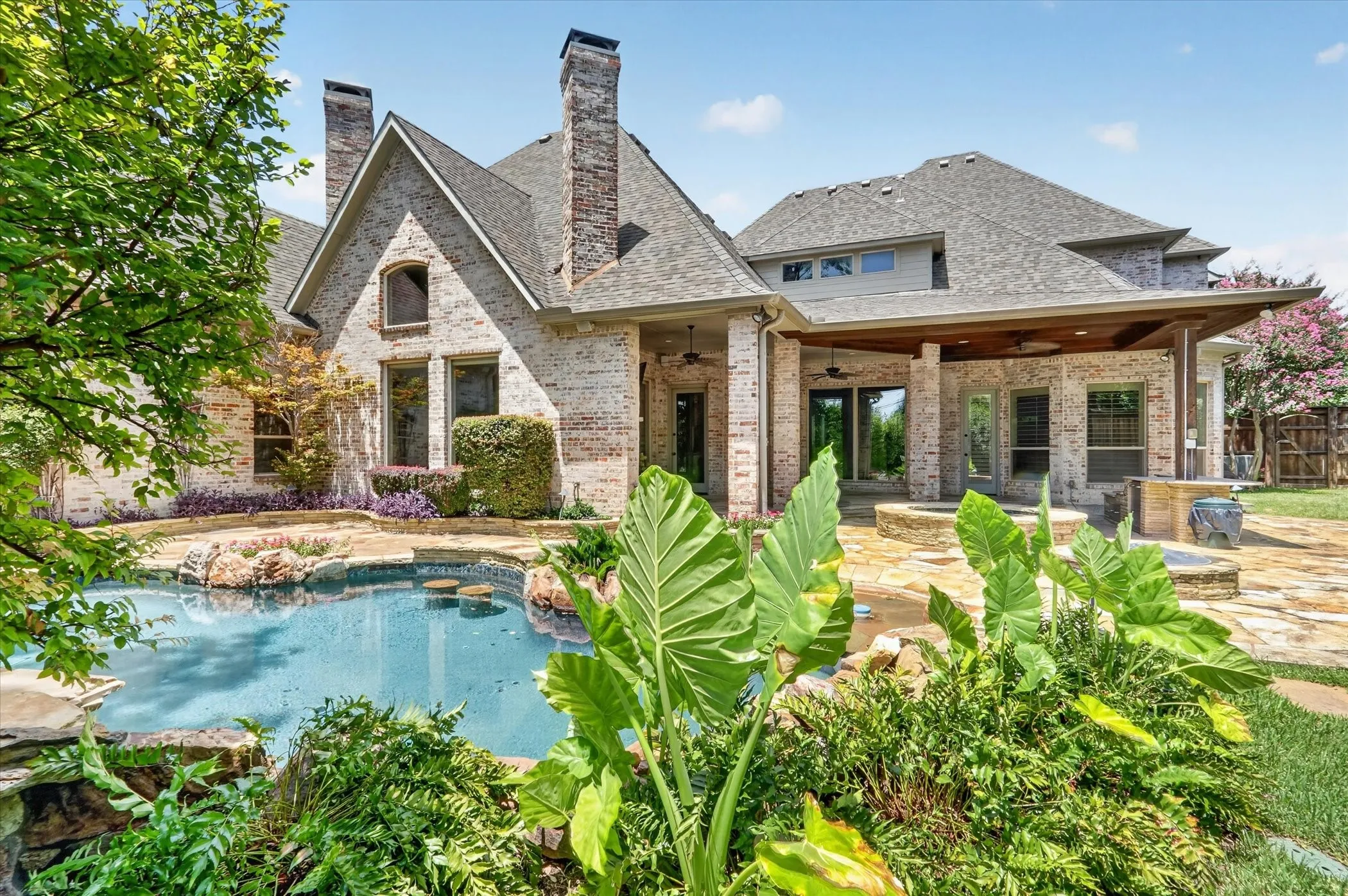 Single Family Residence For Sale in Dallas County , 6032 Burgundy Road, Dallas, Texas 75230, 5 Bedroom, 6 Bathroom, 3 Garage spaces, 5,749 Sqft, built in 2005, mls#21338454, Real Estate Agent in Dallas, Homes For Sale in Dallas county, Homes For Sale in Dallas, Realtor in Dallas Texas, Real Estate Brokerage Independent Realty Texas, Luminita Cordes Realtor