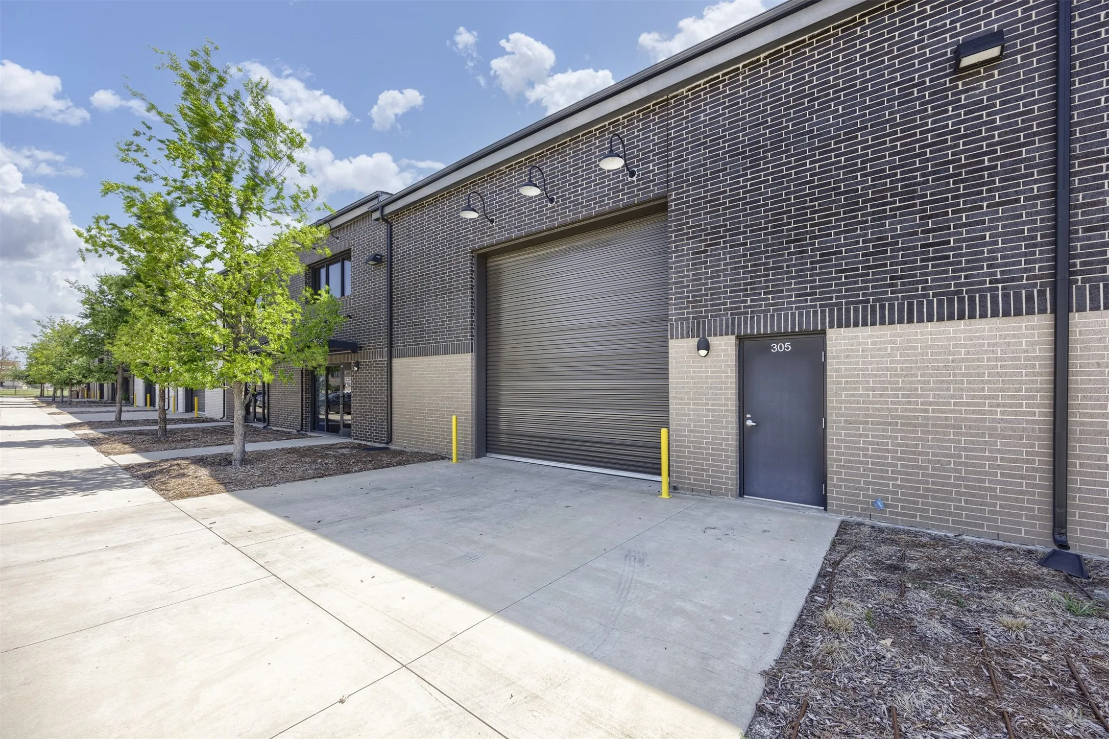 Business For Rent in Collin County , 10400 Frisco Street 305, Frisco, Texas 75033, 0, 0, Garage spaces, 0 Sqft, built in 2026, Price $2,500, mls#21332357, Real Estate Agent in Frisco, Homes For Rent in Collin county, Homes For Rent in Frisco, Realtor in Frisco Texas, Real Estate Brokerage Independent Realty Texas, Luminita Cordes Realtor