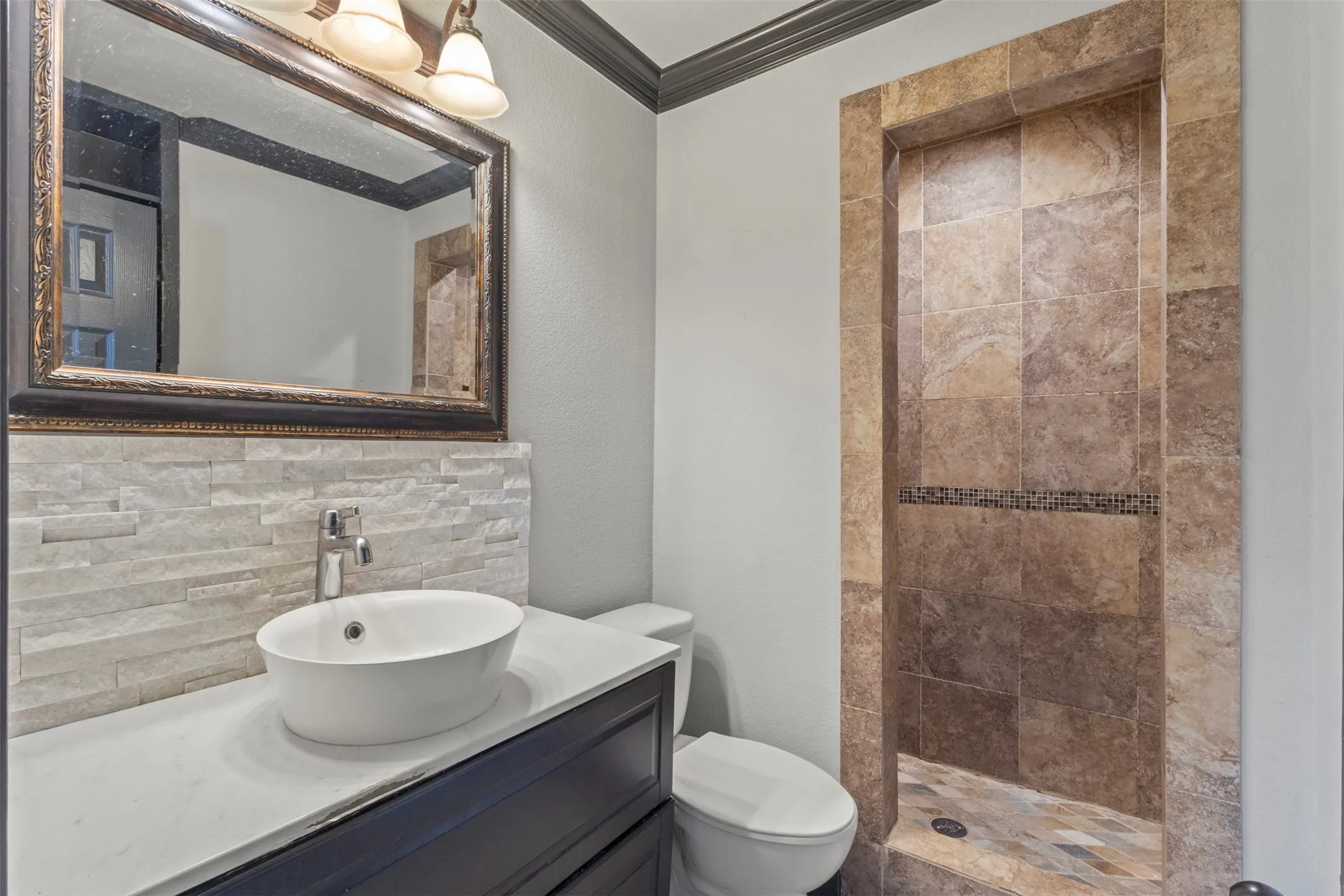 Single Family Residence For Sale in Tarrant County , 5425 Laster Road, Fort Worth, Texas 76119, 2 Bedroom, 1 Bathroom, Garage spaces, 768 Sqft, built in 1955, mls#21336438, Real Estate Agent in Fort Worth, Homes For Sale in Tarrant county, Homes For Sale in Fort Worth, Realtor in Fort Worth Texas, Real Estate Brokerage Independent Realty Texas, Luminita Cordes Realtor