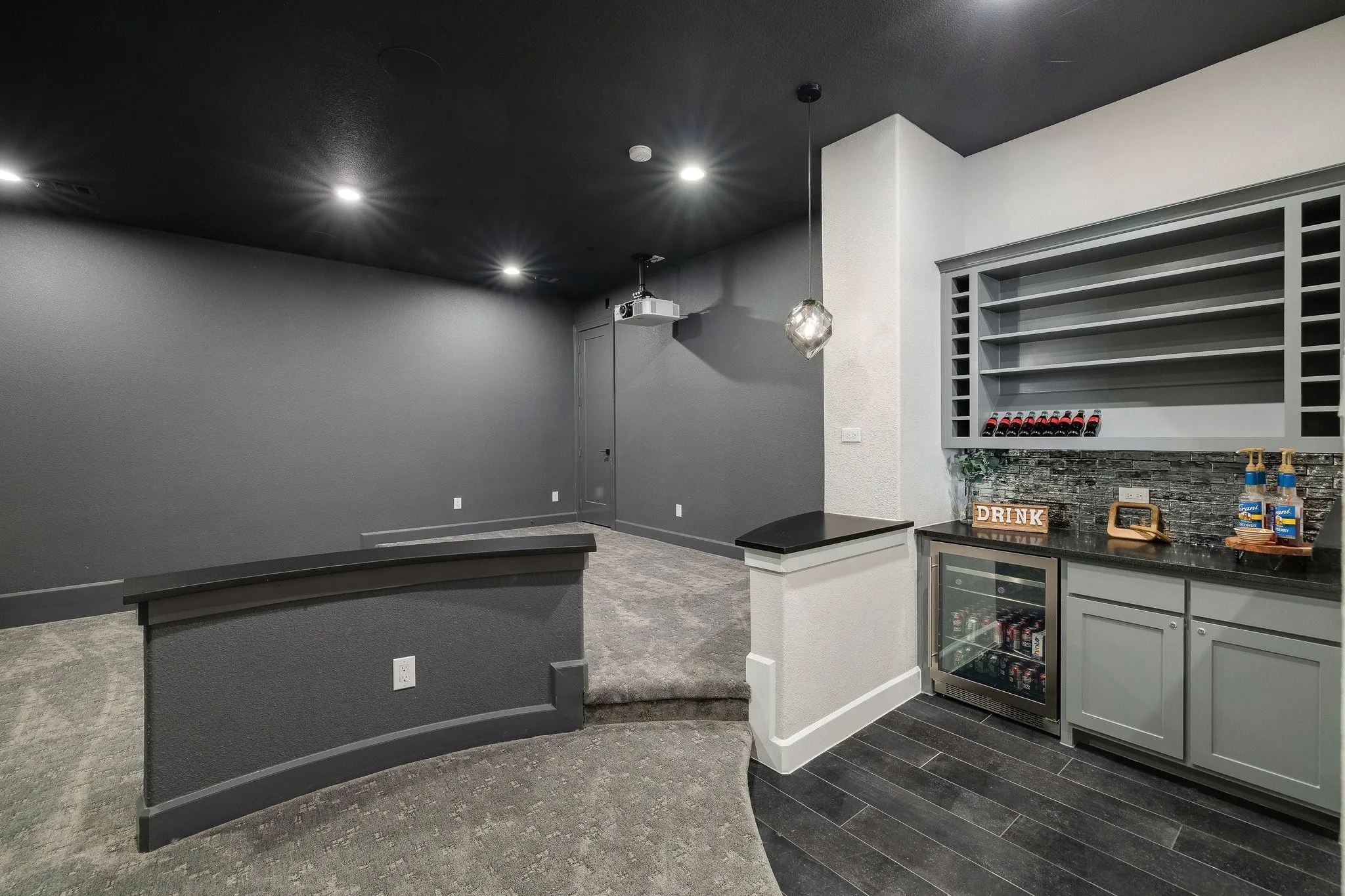 Single Family Residence For Sale in Collin County , 660 Louise Drive, Fairview, Texas 75069, 7 Bedroom, 9 Bathroom, 5 Garage spaces, 6,536 Sqft, built in 2020, mls#21338441, Real Estate Agent in Fairview, Homes For Sale in Collin county, Homes For Sale in Fairview, Realtor in Fairview Texas, Real Estate Brokerage Independent Realty Texas, Luminita Cordes Realtor