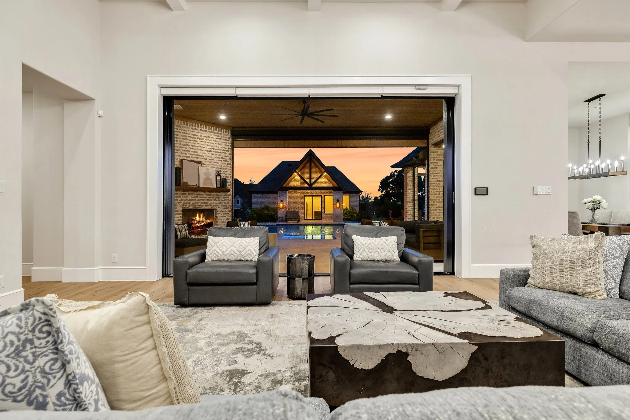 Single Family Residence For Sale in Collin County , 660 Louise Drive, Fairview, Texas 75069, 7 Bedroom, 9 Bathroom, 5 Garage spaces, 6,536 Sqft, built in 2020, mls#21338441, Real Estate Agent in Fairview, Homes For Sale in Collin county, Homes For Sale in Fairview, Realtor in Fairview Texas, Real Estate Brokerage Independent Realty Texas, Luminita Cordes Realtor