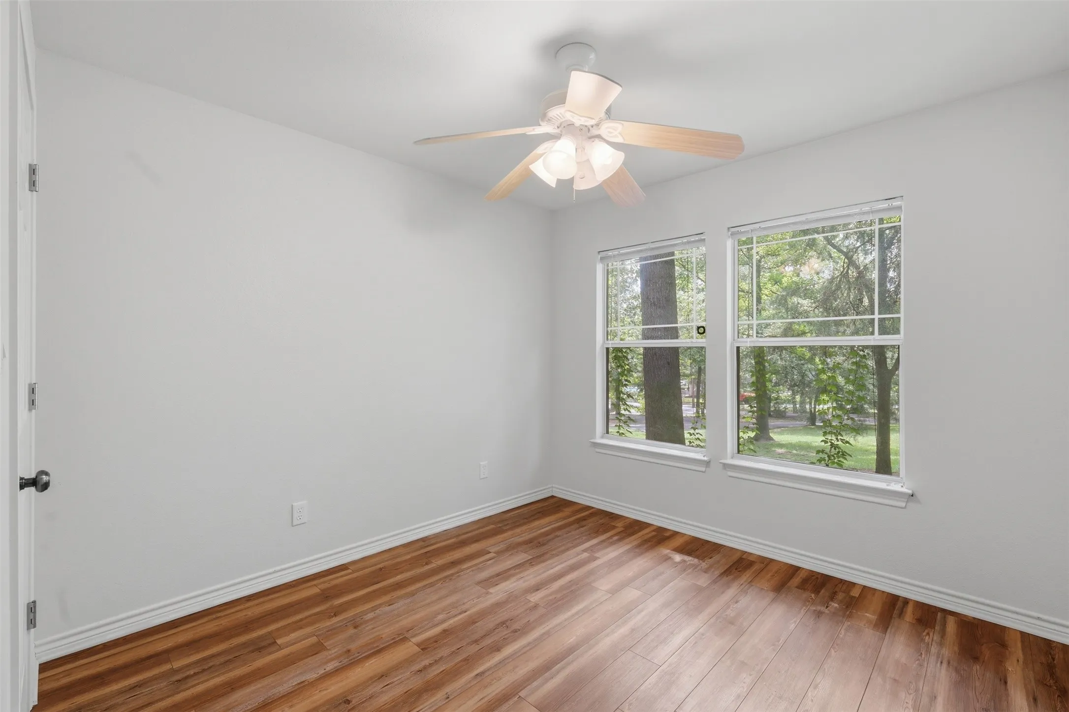 Single Family Residence For Sale in Franklin (TX) County , 565 W El Dorado Drive, Scroggins, Texas 75480, 4 Bedroom, 2 Bathroom, 2 Garage spaces, 2,232 Sqft, built in 2002, Price $499,000, mls#21334738, Real Estate Agent in Scroggins, Homes For Sale in Franklin (TX) county, Homes For Sale in Scroggins, Realtor in Scroggins Texas, Real Estate Brokerage Independent Realty Texas, Luminita Cordes Realtor