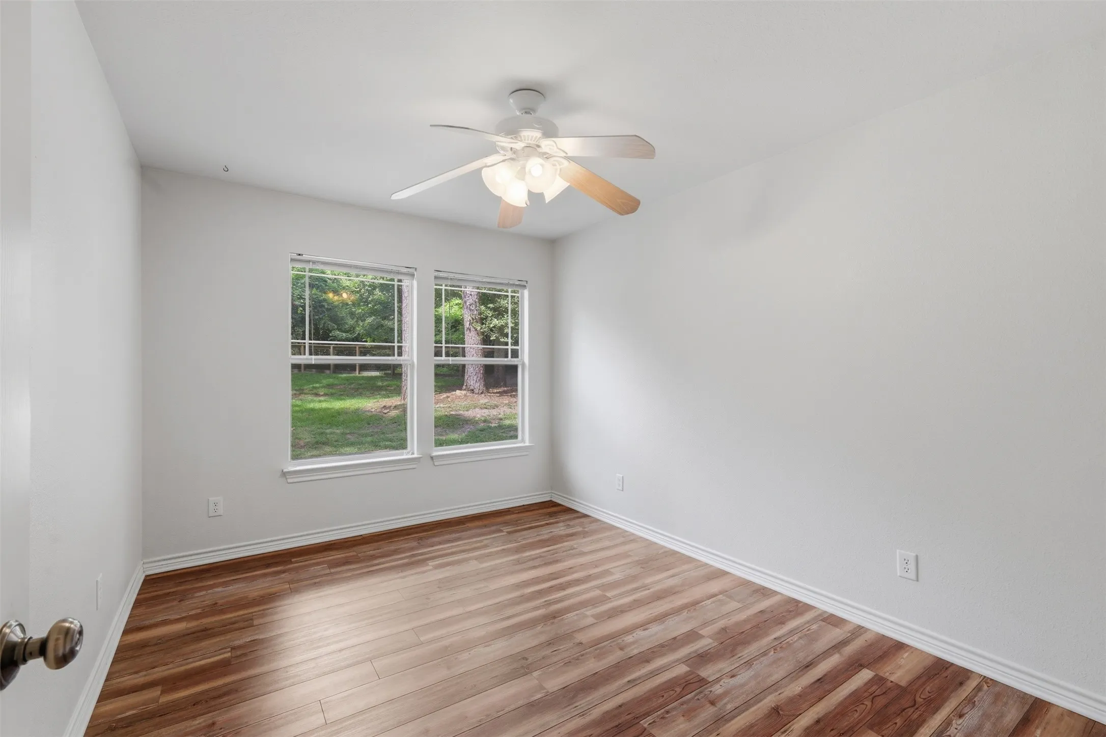 Single Family Residence For Sale in Franklin (TX) County , 565 W El Dorado Drive, Scroggins, Texas 75480, 4 Bedroom, 2 Bathroom, 2 Garage spaces, 2,232 Sqft, built in 2002, Price $499,000, mls#21334738, Real Estate Agent in Scroggins, Homes For Sale in Franklin (TX) county, Homes For Sale in Scroggins, Realtor in Scroggins Texas, Real Estate Brokerage Independent Realty Texas, Luminita Cordes Realtor