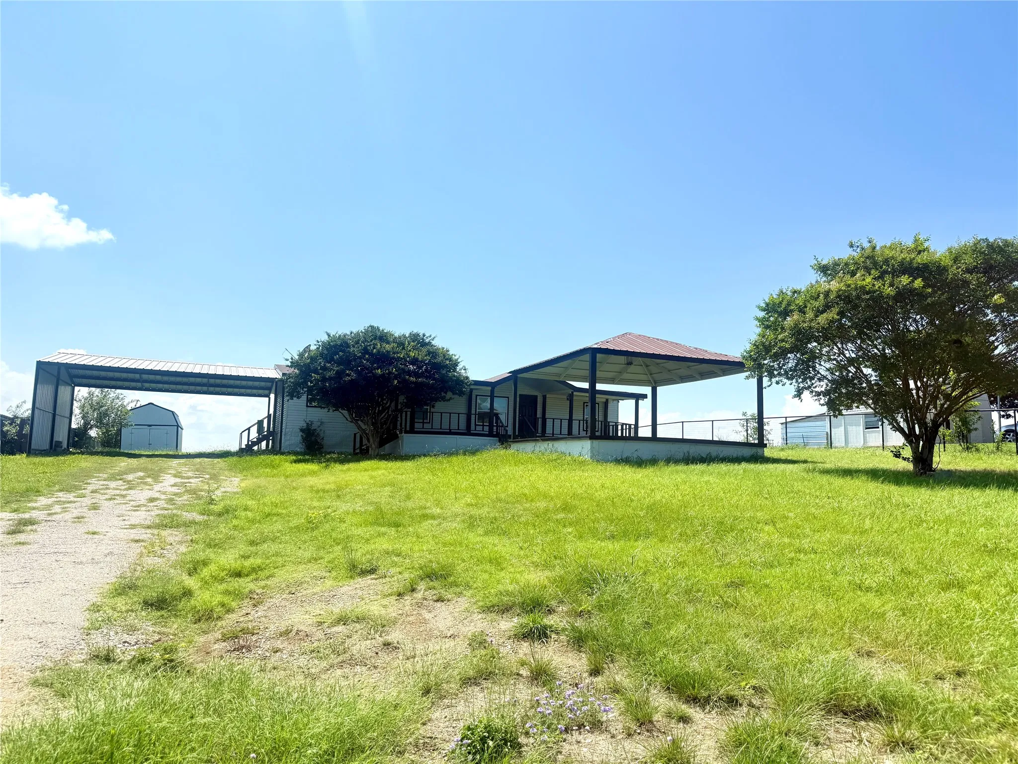 Mobile Home For Rent in Collin County , 1484 County Road 490, Princeton, Texas 75407, 4 Bedroom, 2 Bathroom, Garage spaces, 1,568 Sqft, built in 2000, mls#21338522, Real Estate Agent in Princeton, Homes For Rent in Collin county, Homes For Rent in Princeton, Realtor in Princeton Texas, Real Estate Brokerage Independent Realty Texas, Luminita Cordes Realtor