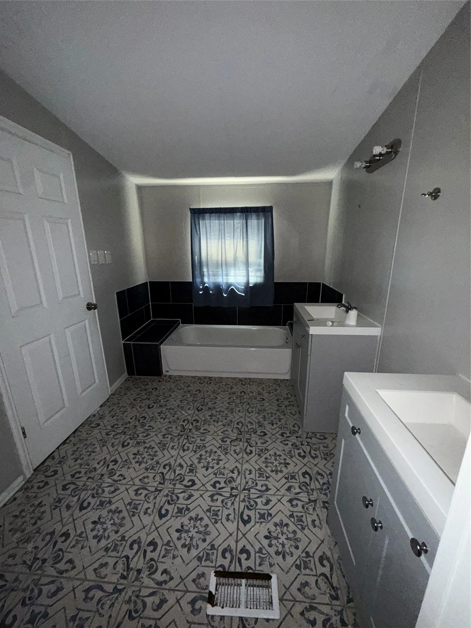 Mobile Home For Rent in Collin County , 1484 County Road 490, Princeton, Texas 75407, 4 Bedroom, 2 Bathroom, Garage spaces, 1,568 Sqft, built in 2000, mls#21338522, Real Estate Agent in Princeton, Homes For Rent in Collin county, Homes For Rent in Princeton, Realtor in Princeton Texas, Real Estate Brokerage Independent Realty Texas, Luminita Cordes Realtor