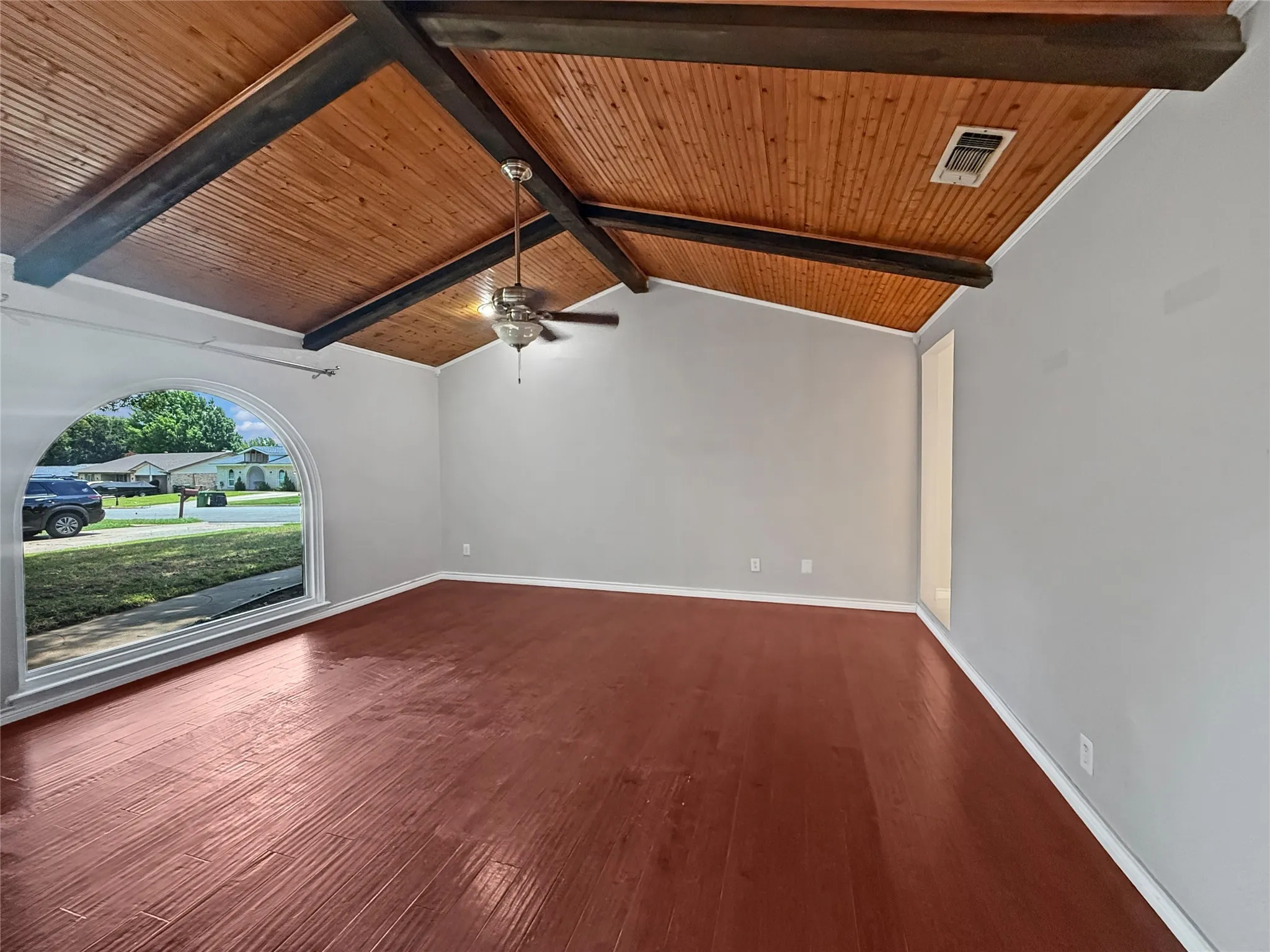 Single Family Residence For Rent in Tarrant County , 6251 Shirley Drive, North Richland Hills, Texas 76180, 3 Bedrooms, 2 Bathrooms, 2 Garage spaces, 1,947 Sqft, built in 1974, Price $2,550, mls#21338328, Real Estate Agent in North Richland Hills, Homes For Rent in Tarrant county, Homes For Rent in North Richland Hills, Realtor in North Richland Hills Texas, Real Estate Brokerage Independent Realty Texas, Luminita Cordes Realtor